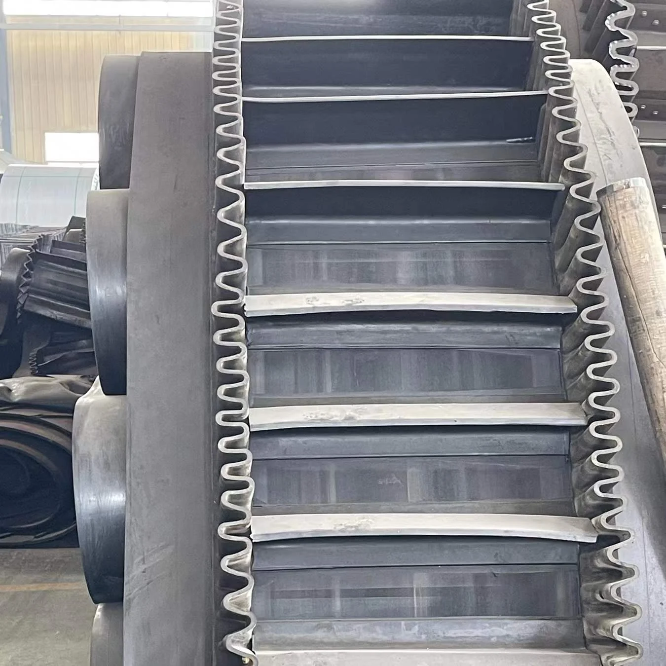 2024 Popular Product Conveyor Belt With Corrugate And Baffle Width 800 MM 24 MPA