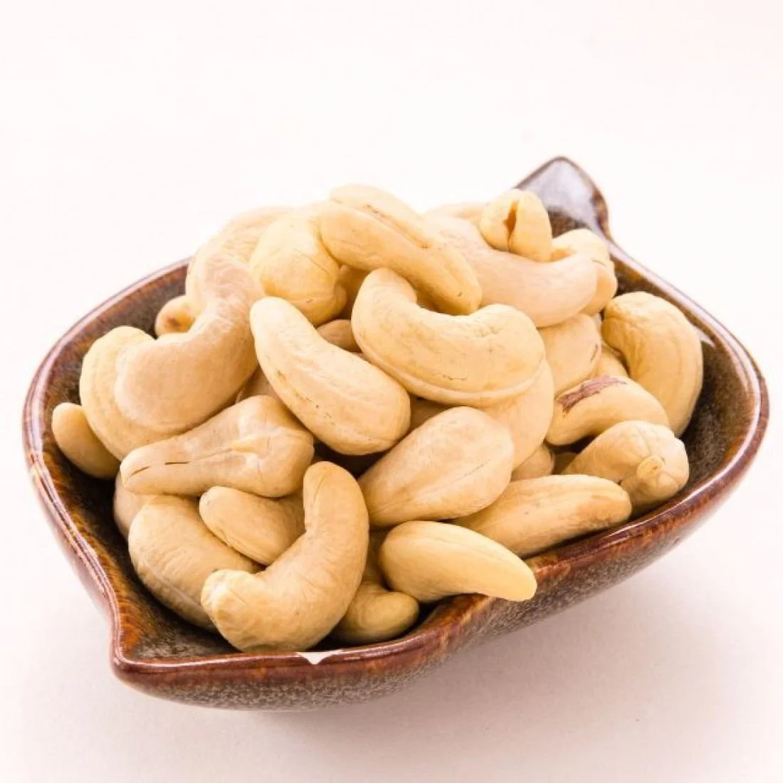 CRUNCHY ROASTED CASHEW NUT VIETNAM ORIGIN NEWEST CROP 2021