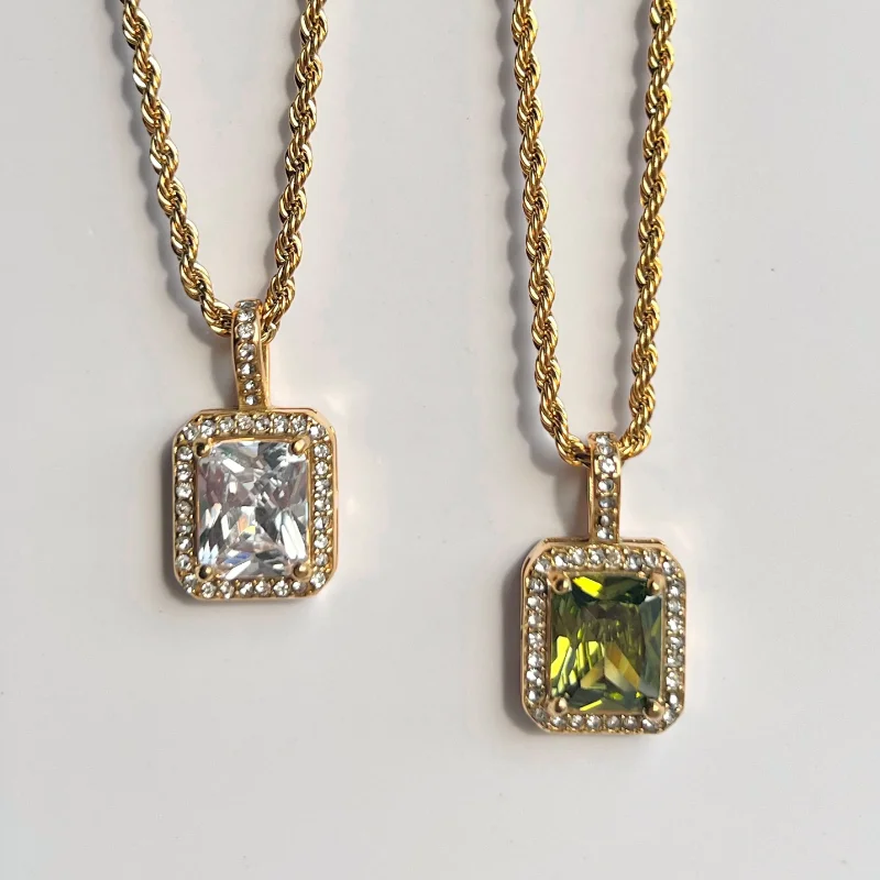 Dainty Design 18k PVD Gold Plated Tarnish Free Stainless Steel Square Cubic Zirconia Emerald Twisted Chain Necklace For Women