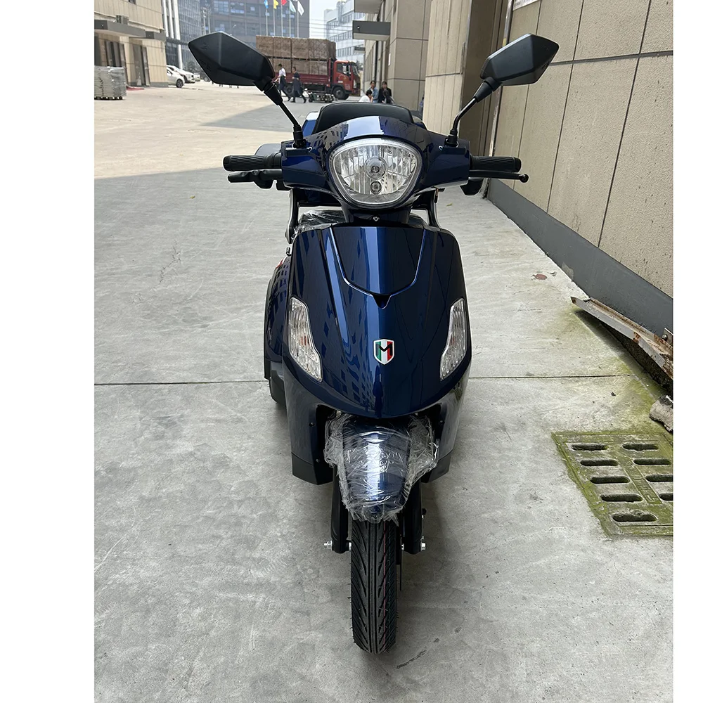 tricycle scooter 60V 800w motor 20AH lead acid battery motor electric scooter electric motorcycle tricycle motorcycle