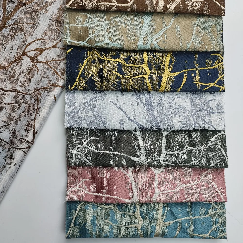 Фабрика Китая оптовая продажа 100% полиэфирная тканая жаккардовая ткань металлическая Серебристая Золотая пряжа новые узоры окрашенная обивка