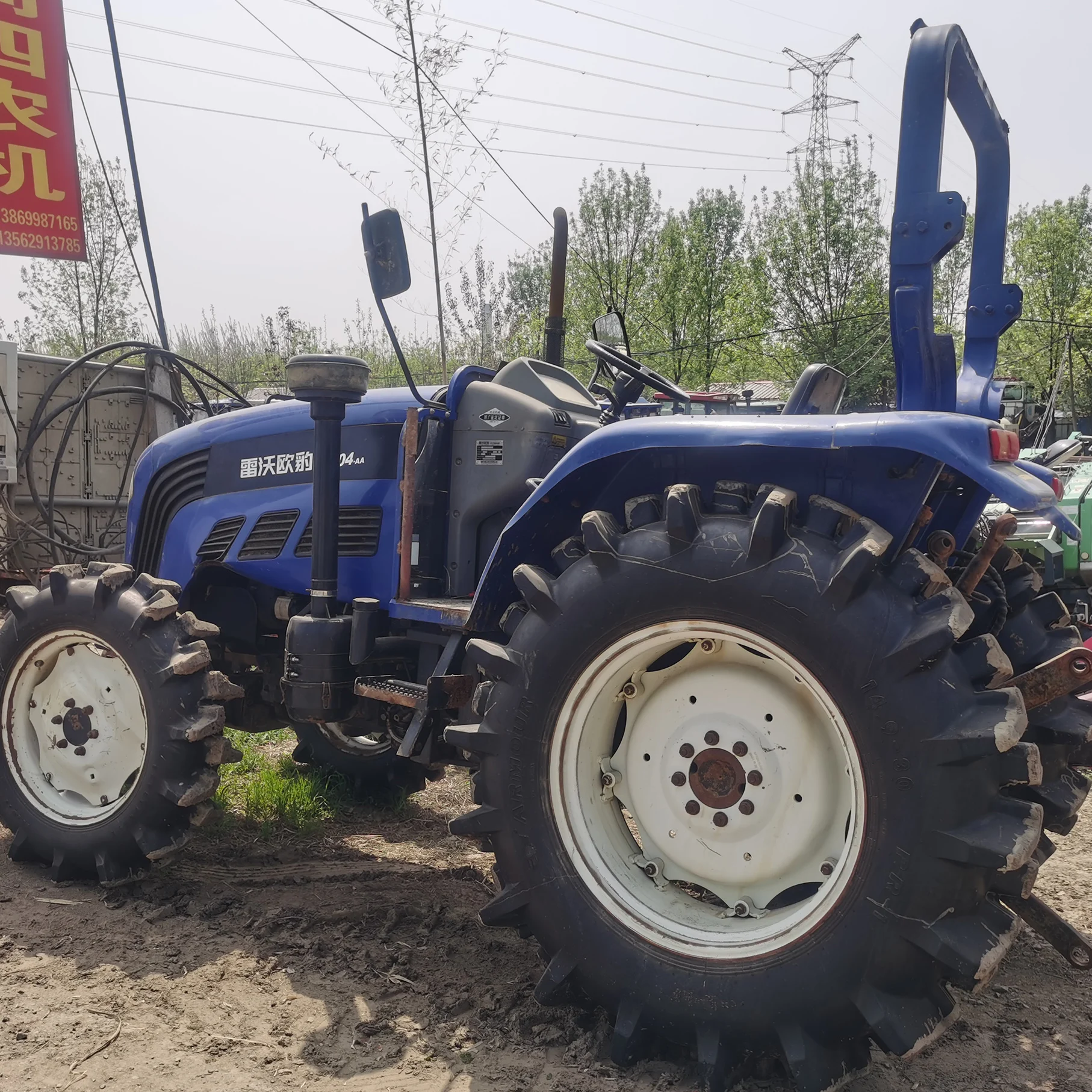 Сельскохозяйственная техника 50HP 60HP 70HP недорогие сельскохозяйственные тракторы на продажу по заводской