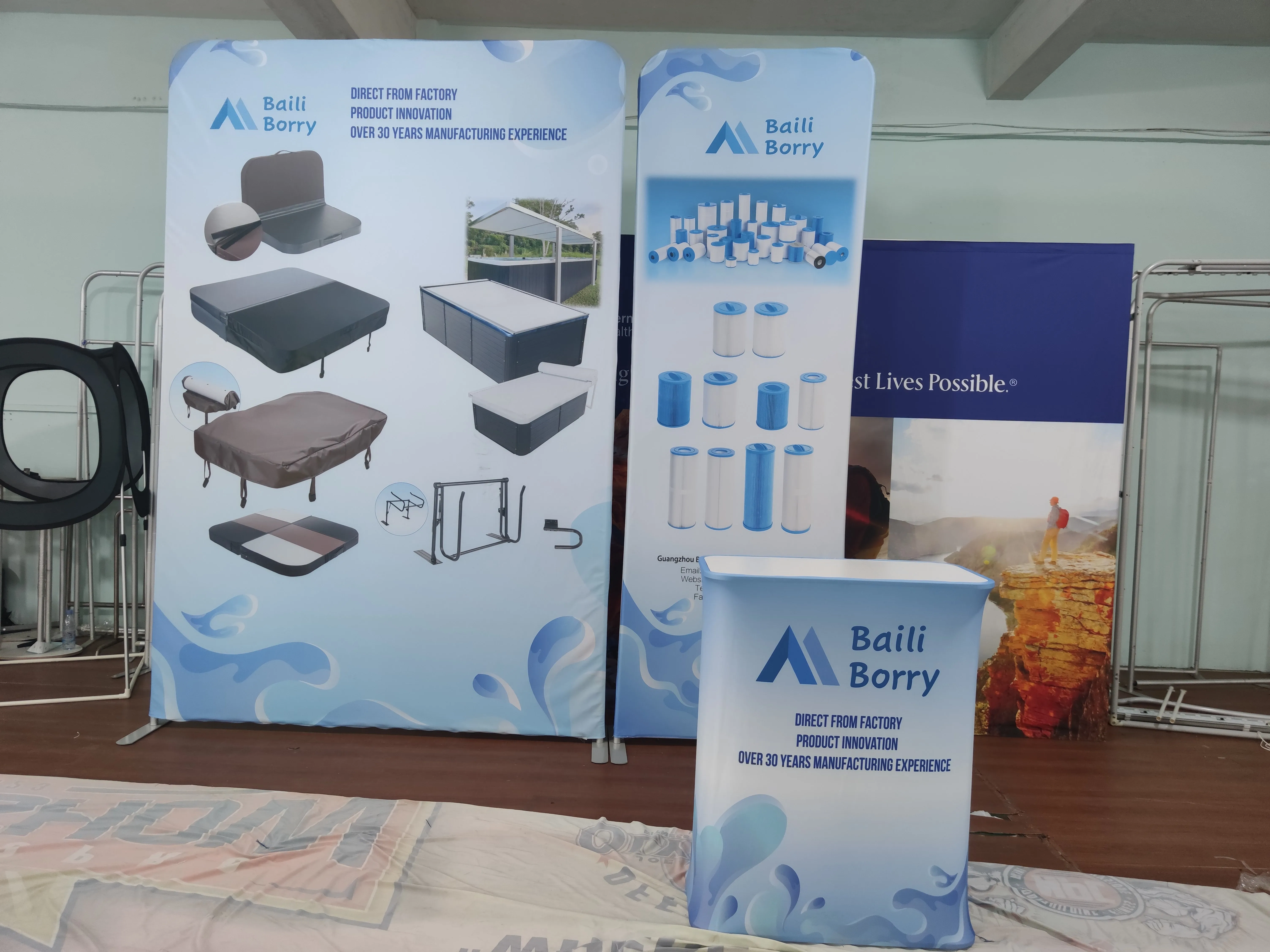 Easy Install Aluminum Fabric Advertising Event Portable Exhibition Booth Counter for Display