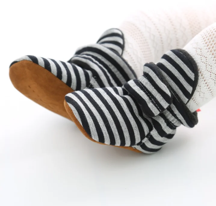 Hot selling New fashion warm Cotton fabric stars print 0-18month baby girl boots baby booties