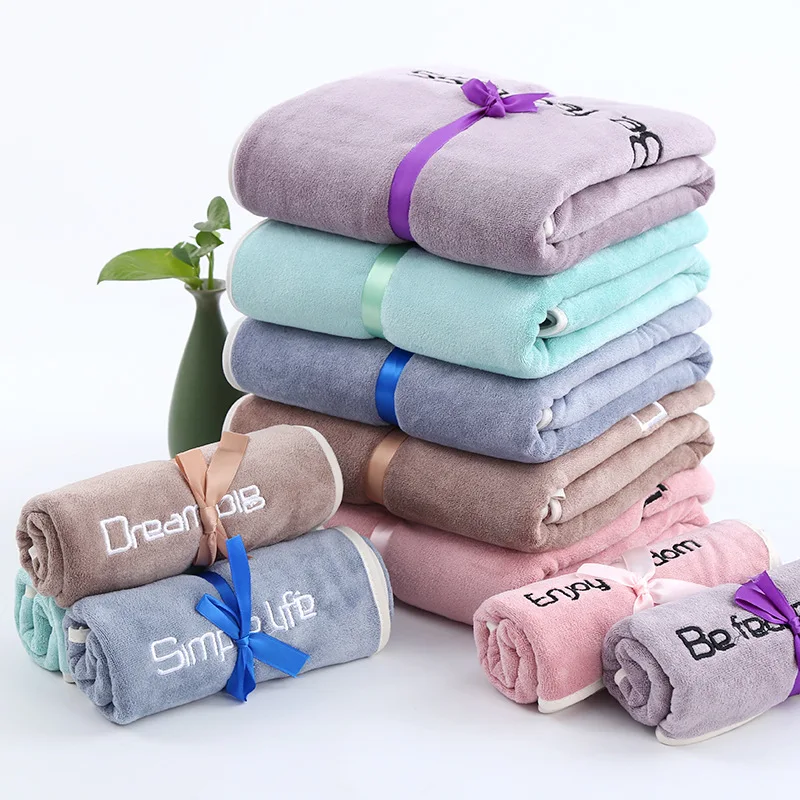 
High-density Coral Velvet Striped Bath Towel Absorbent And Quick-drying Couple Bath Towel For Bathroom 
