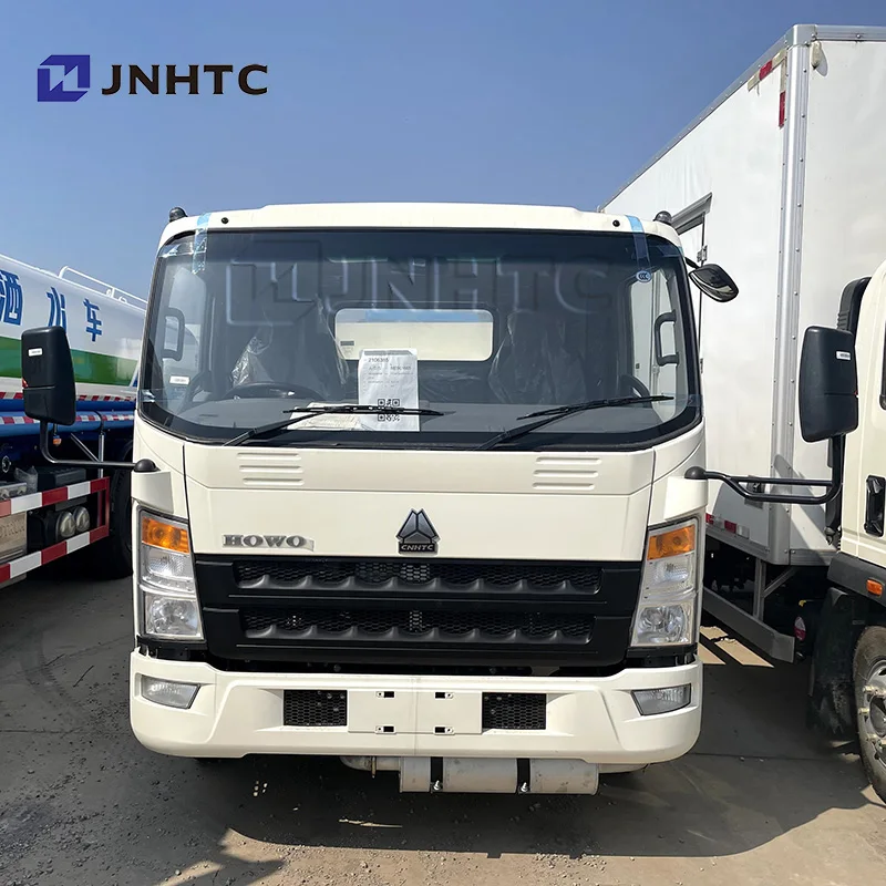 Manufactory direct 4x2 light duty 5cbm tank capacity 140kw 190hp engine ABS diesel fuel tanker trucks