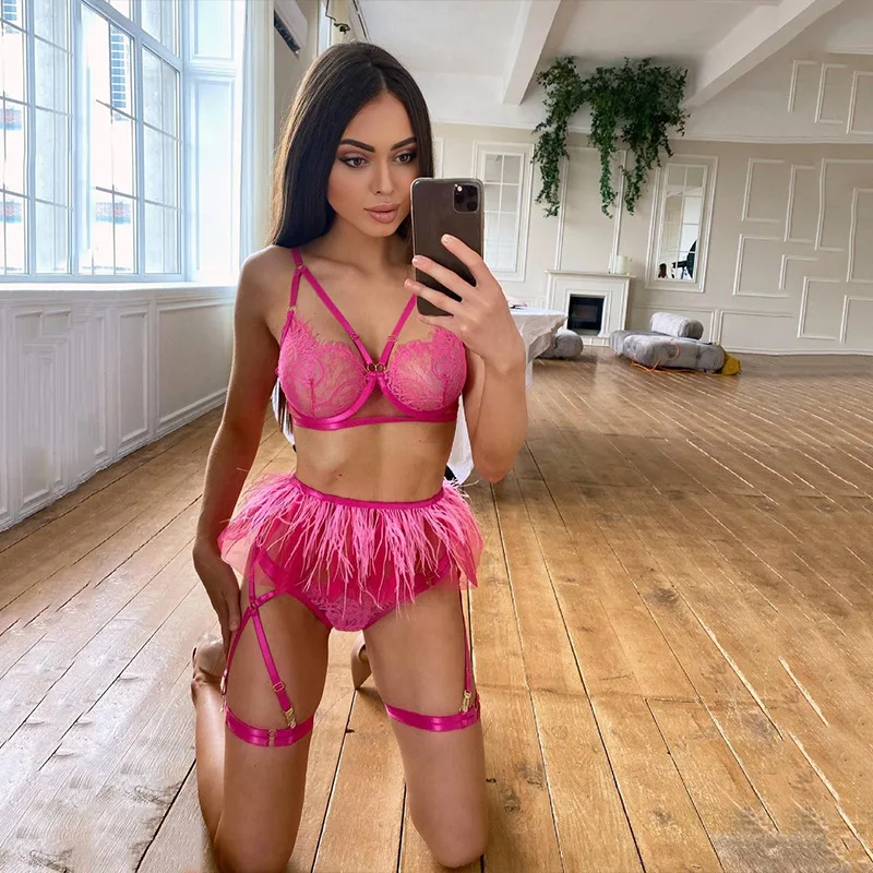 Новое женское сексуальное нижнее белье с вышивкой, Кружевное Розовое нижнее белье с перьями и мини-юбкой, комплект из 4 предметов, эротическое белье
