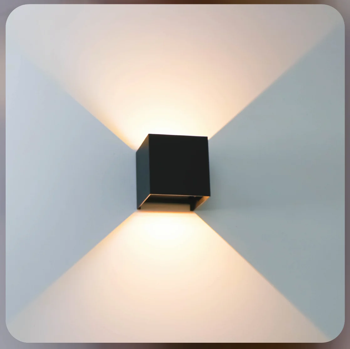 
2*3W 0-120 degree beam angle adjustable led up and down wall light 
