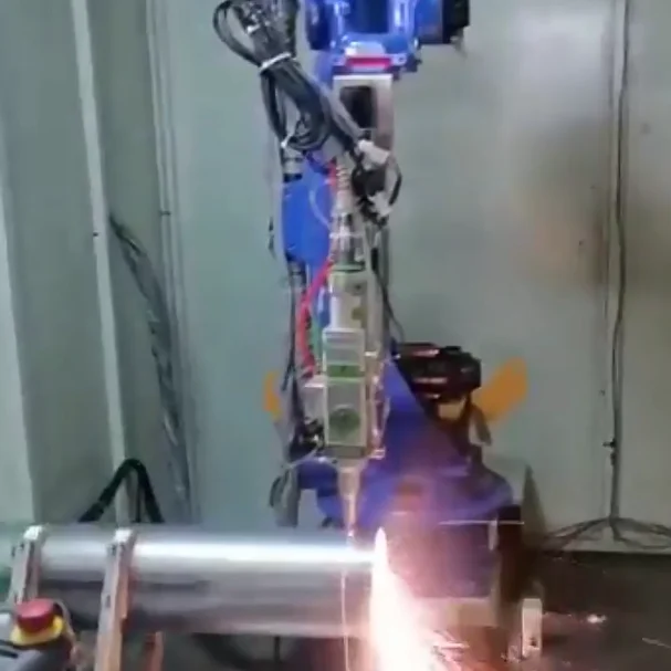 Yaskawa Robot fiber laser cutting machine for metal steel stainless steel fiber laser cutting