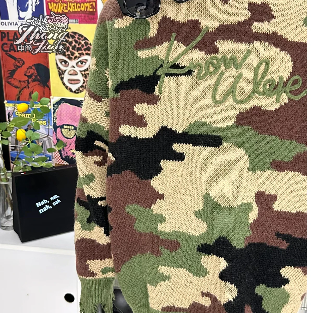 Custom camo knitting patterns outdoor camping camouflage jacquard distressed oversized sweater for men