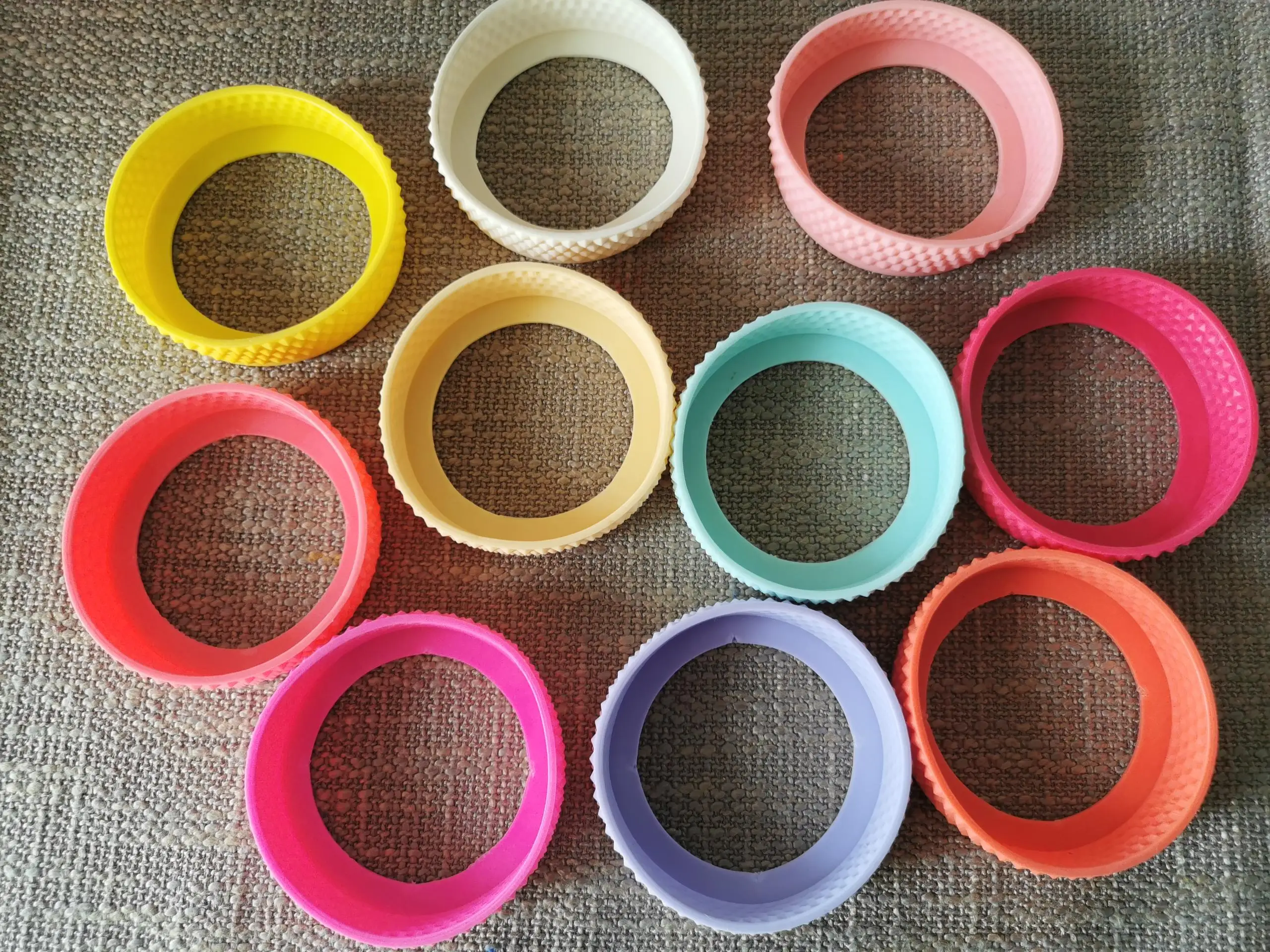 The original studded tumbler bumper studded Silicone bottom protective cover