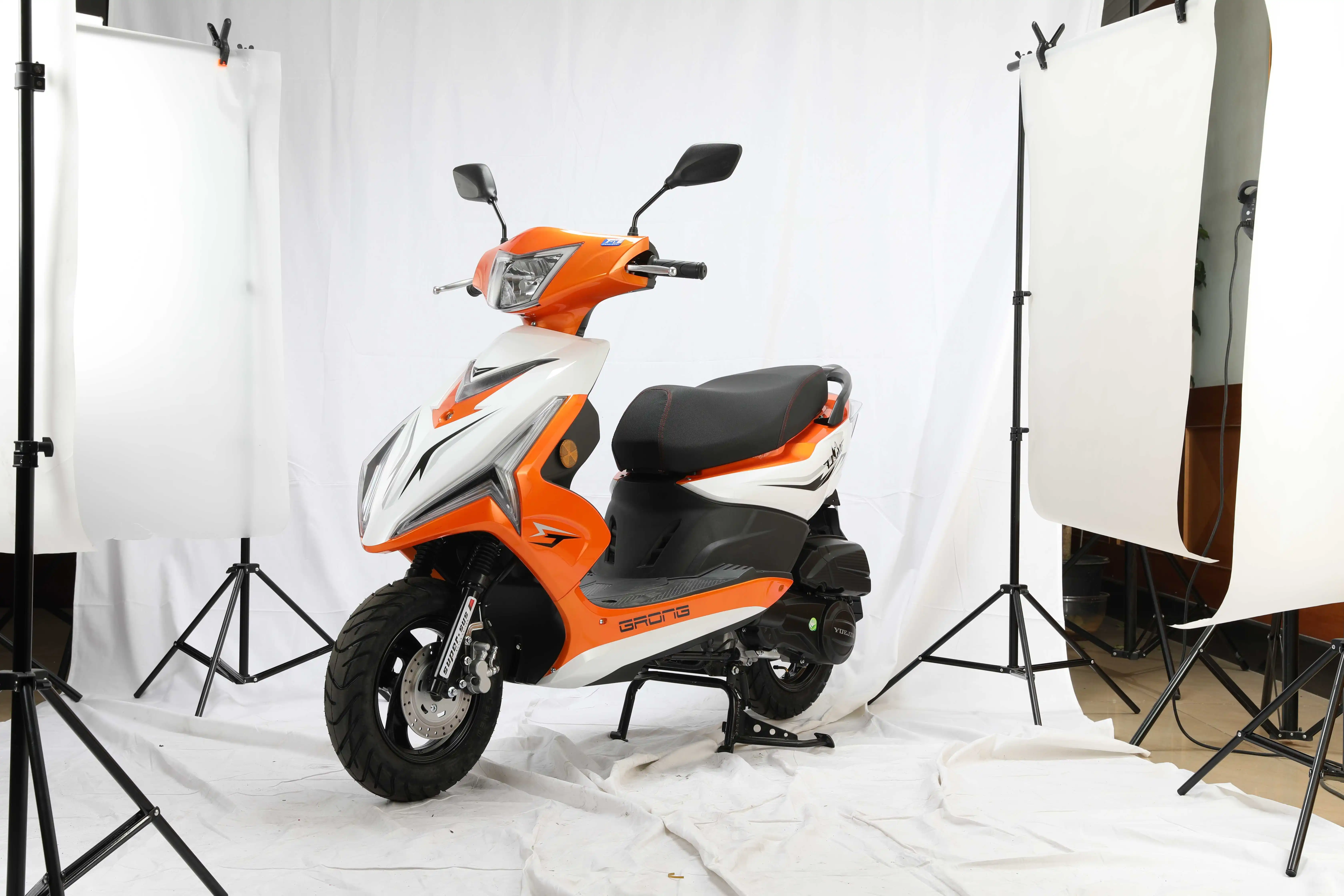 
China Wuxi origin factory sales fashion cool car gasolina moto motos motor gas scooters 