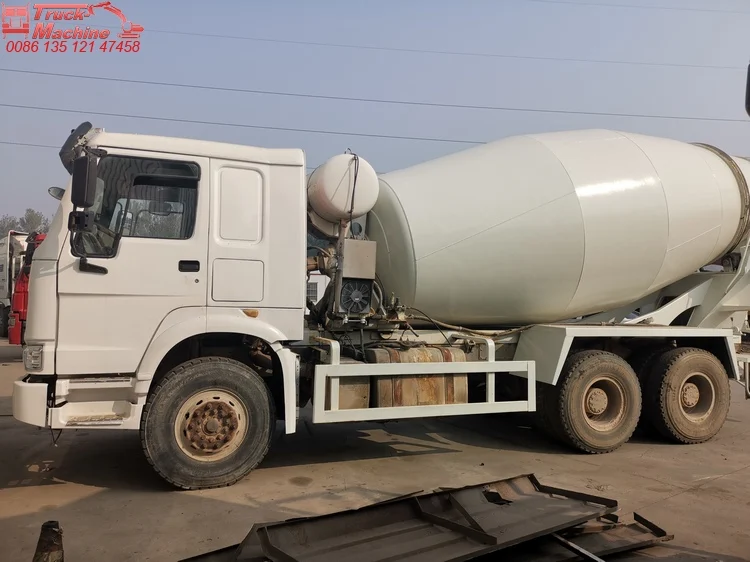 
Sinotruk brand used cement mixer truck price 