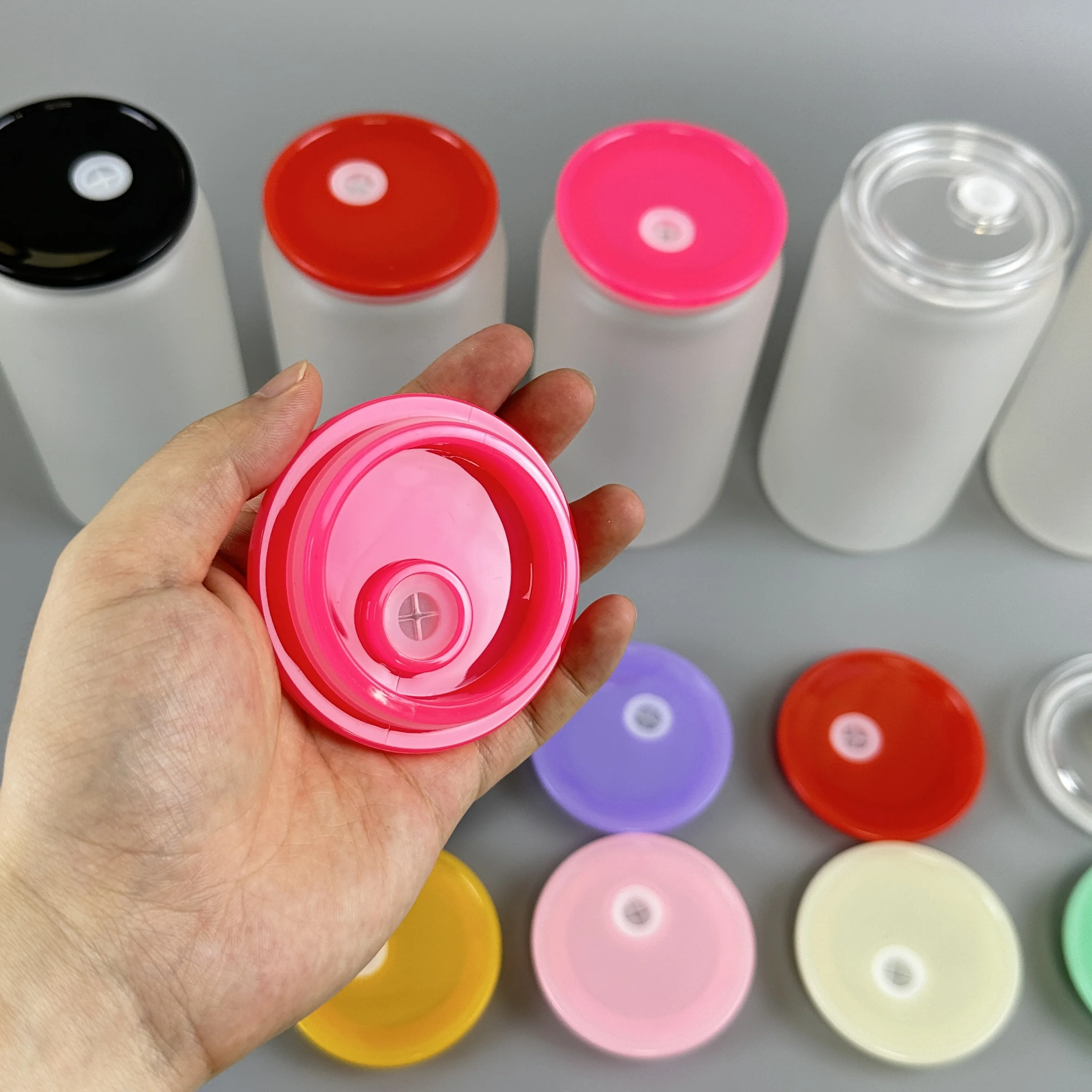 US warehouse ready to ship reusable colored plastic lid leak-proof replacement cover PP acrylic lid for 16oz 20oz beer can glass