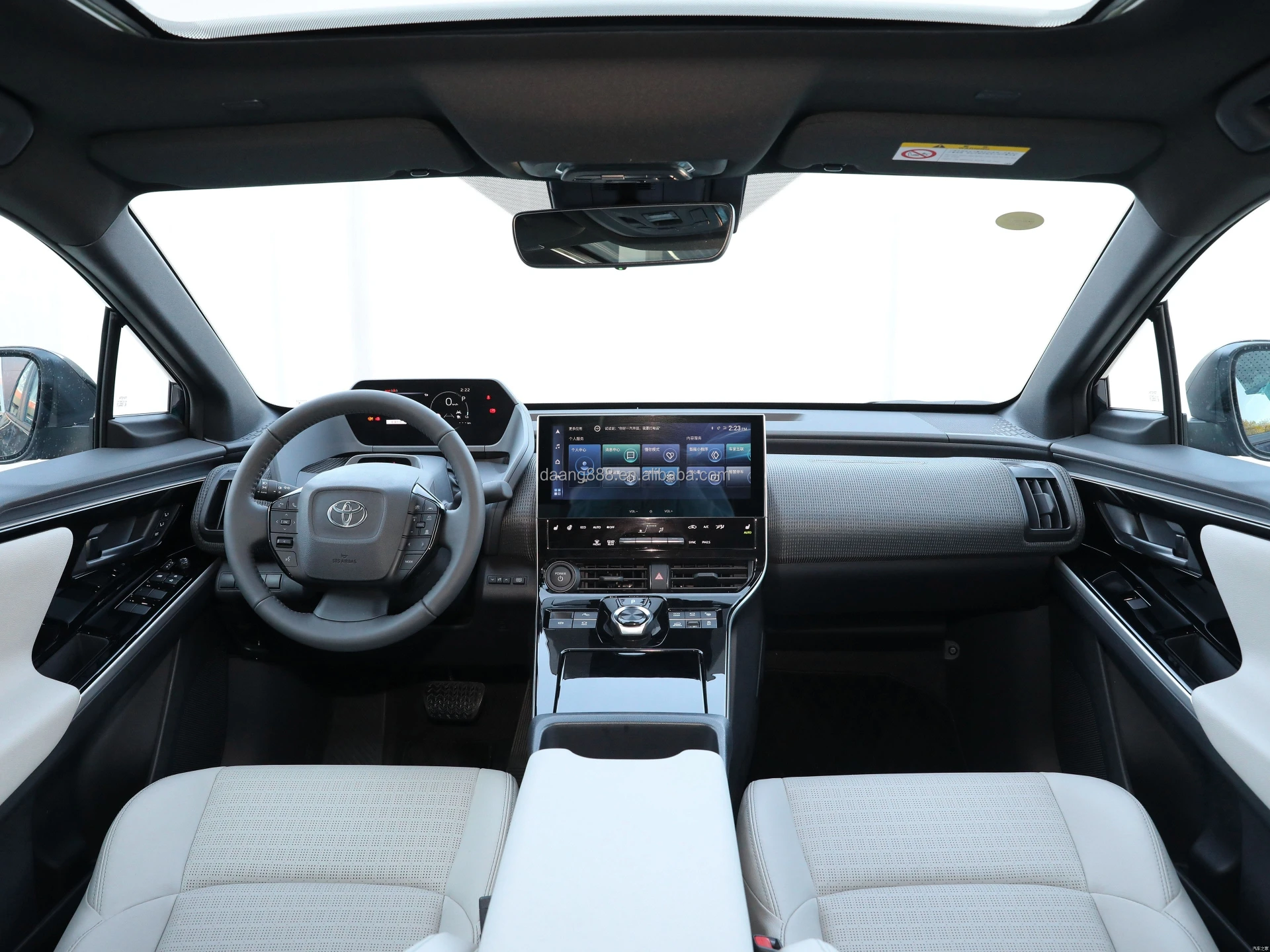 Made in china Latest Model 2024 TOY-OTA bZ4X long range New energy vehicles electric Endurance Medium SUV car