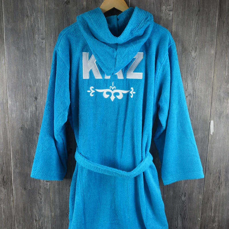 High quality hotel 100% cotton terry hooded men bathrobe customized super warm and soft bathrobe with logo
