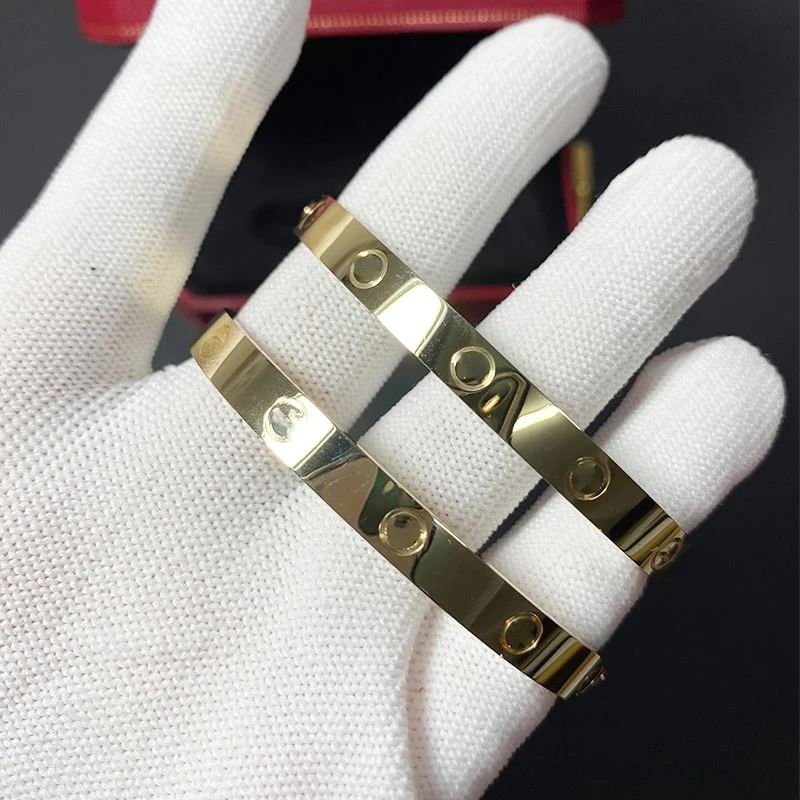 CGB023 6.1mm 18 Karat Gold Bracelet Plain Design for Men and Women Screwdriver Bracelet Unisex Design Customized Large Size
