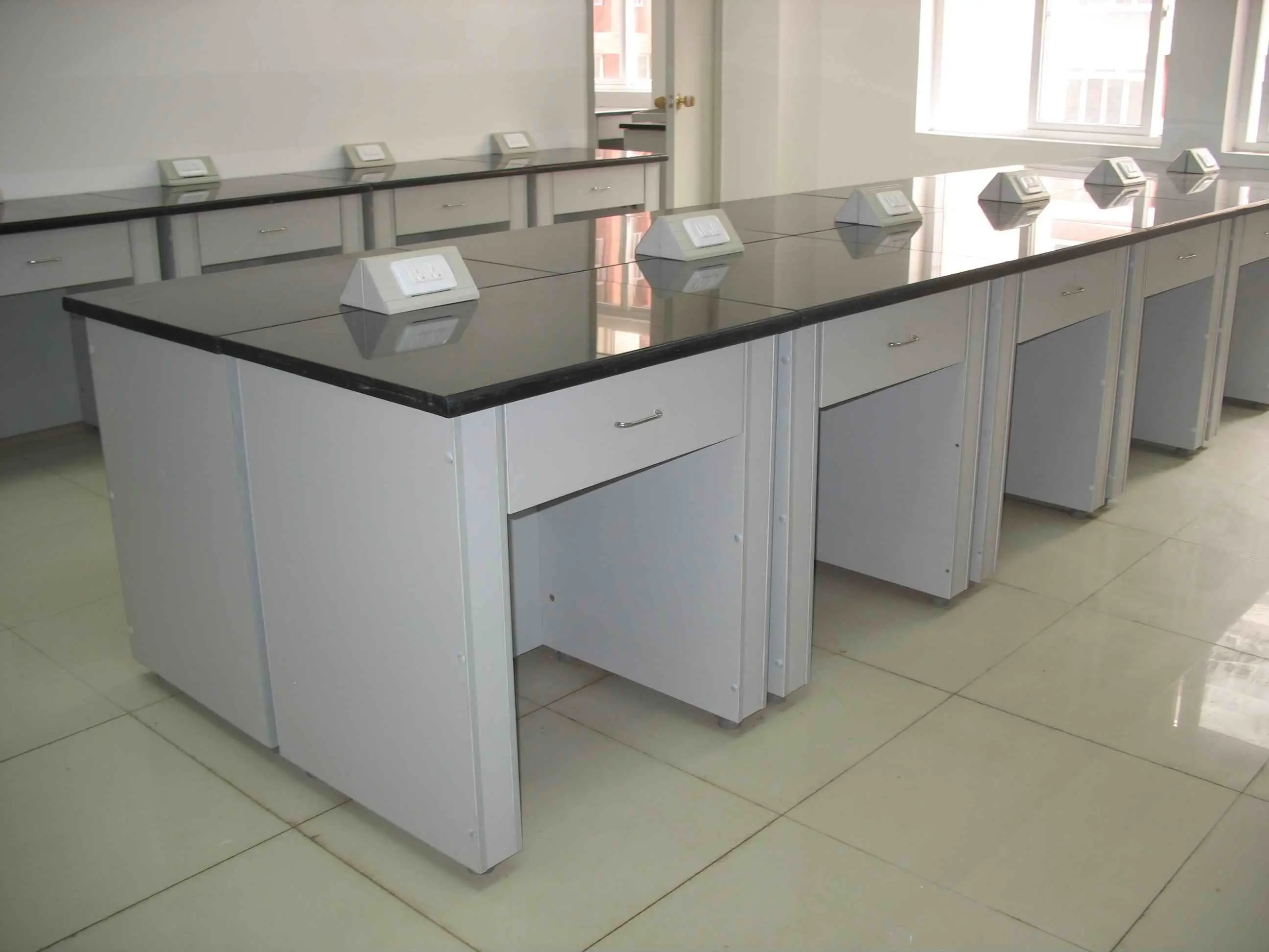 Cheaper Laboratory All Steel Antivibration Balance Table In Lab Furniture