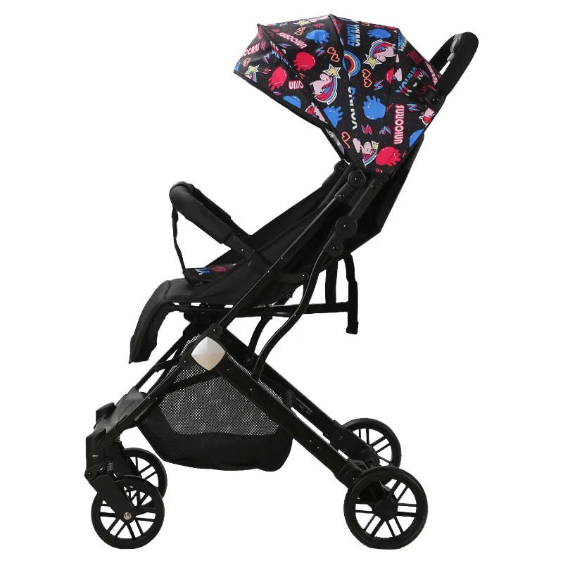 2024 Factory Price Portable Baby Stroller Can Sit or Lie Down with One Button Folding Universal Wheel Portable Baby Stroller
