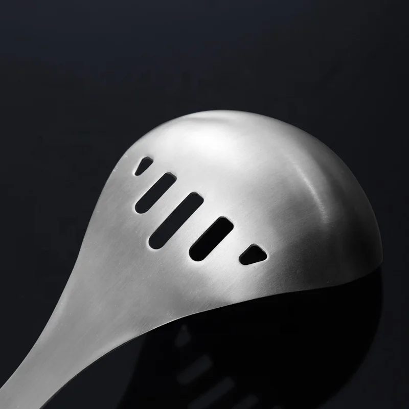 Long Handles Silver Color Deep Dinner Spoon 304 Kitchen Cooking Stainless Steel Soup Ladle With Strainer