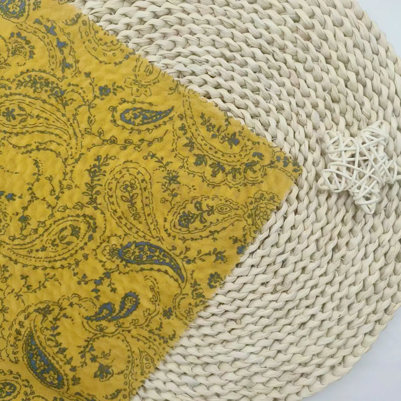Summer Chic: 100% Cotton Voile - Exquisite Ethnic & Paisley Prints for Tropical Elegance