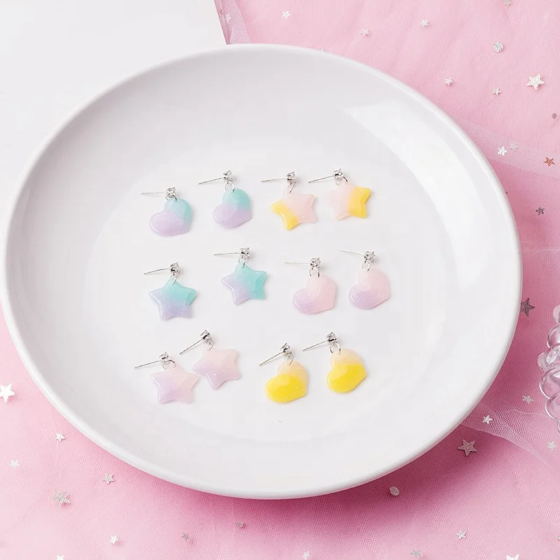 
Fashion Cute Small Pure Fresh Candy Color Gradient Stars Heart Shaped Resin Pendant Earrings Women Girls Wear Jewelry Every Day 