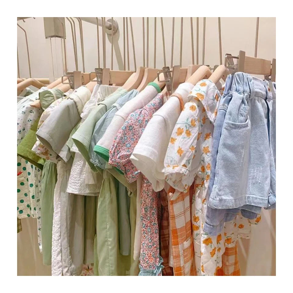 100% New Style Children Clothing Wholesale Fashion and Popular Style Clean Good Quality