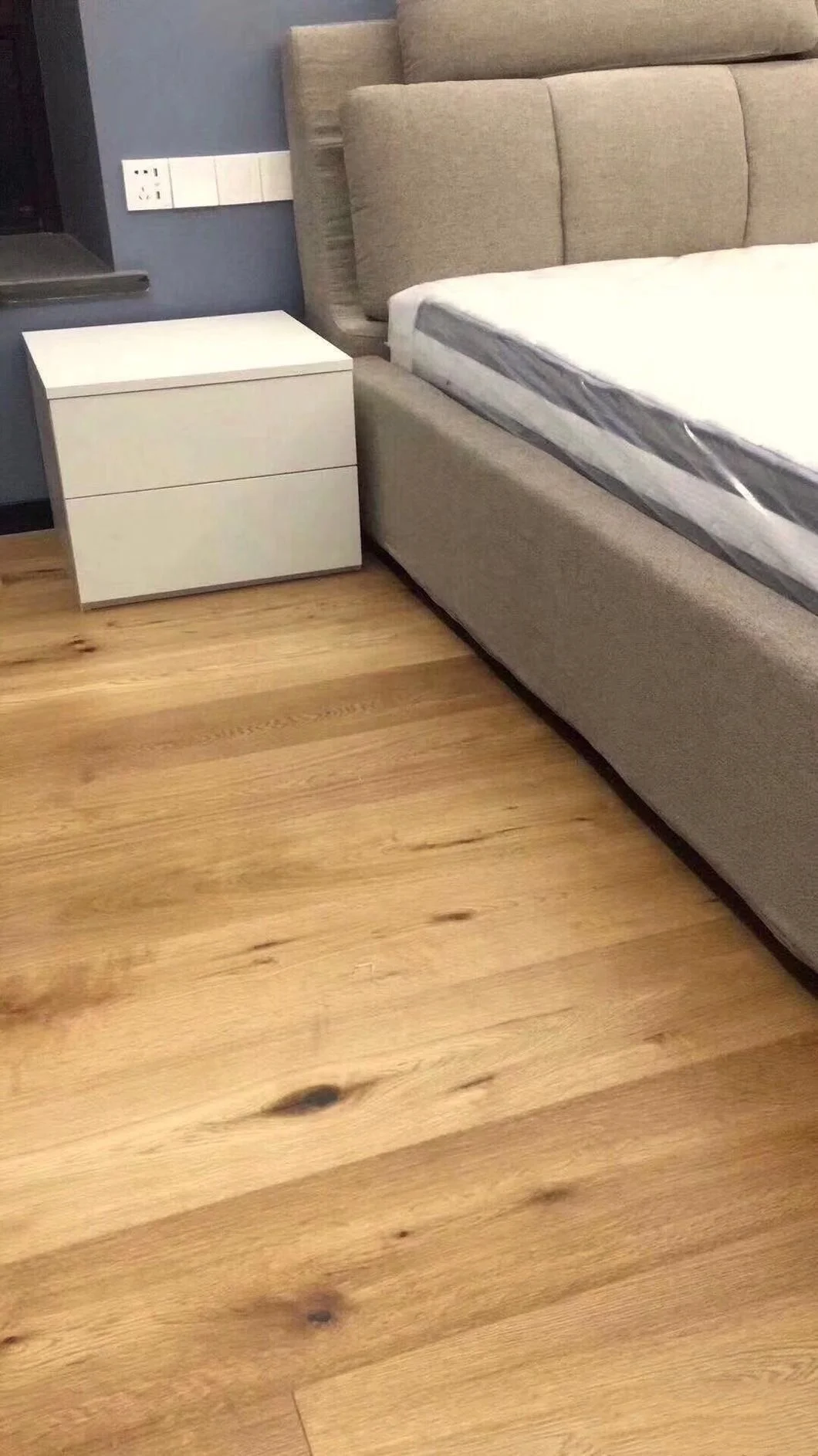 Smoked Oiled oak engineered timber wood flooring