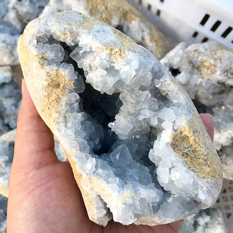 
Natural Blue Kyanite Quartz Stone Geode Rough Celestite Crystal Geode For Decoration 