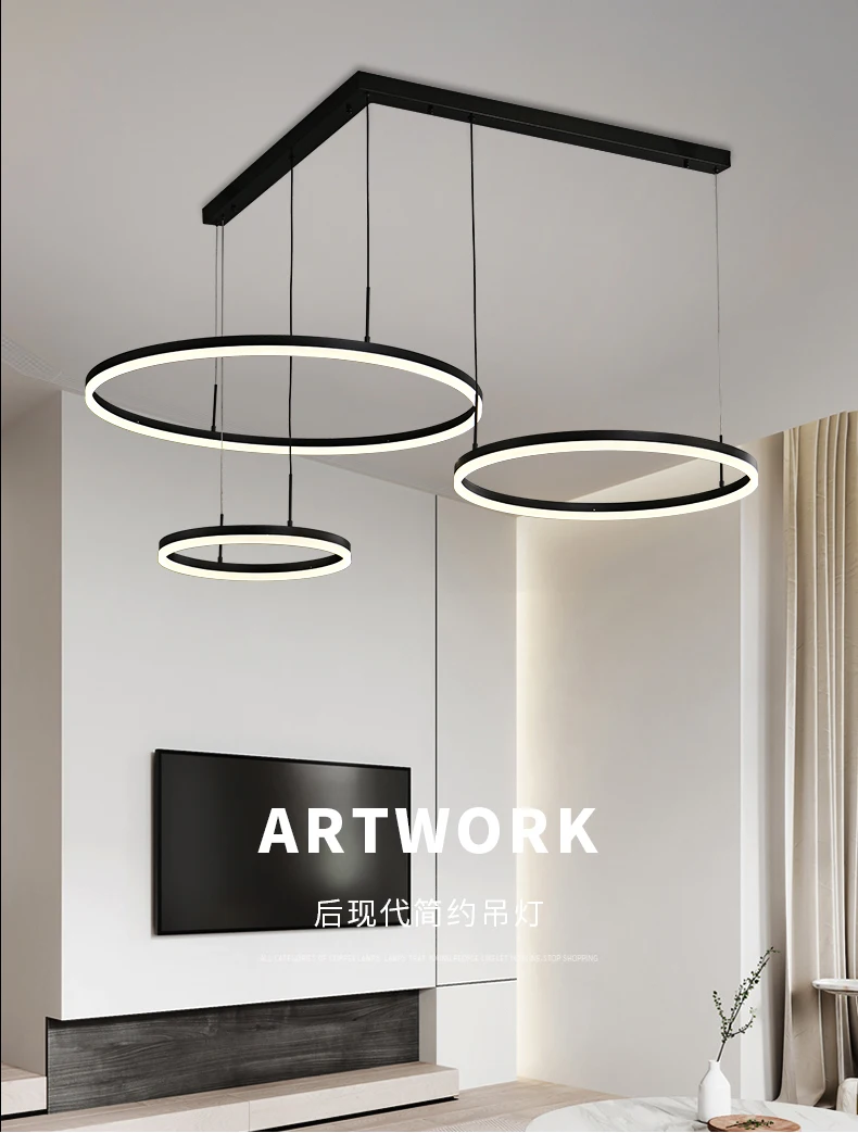 huge chandelier light hotel