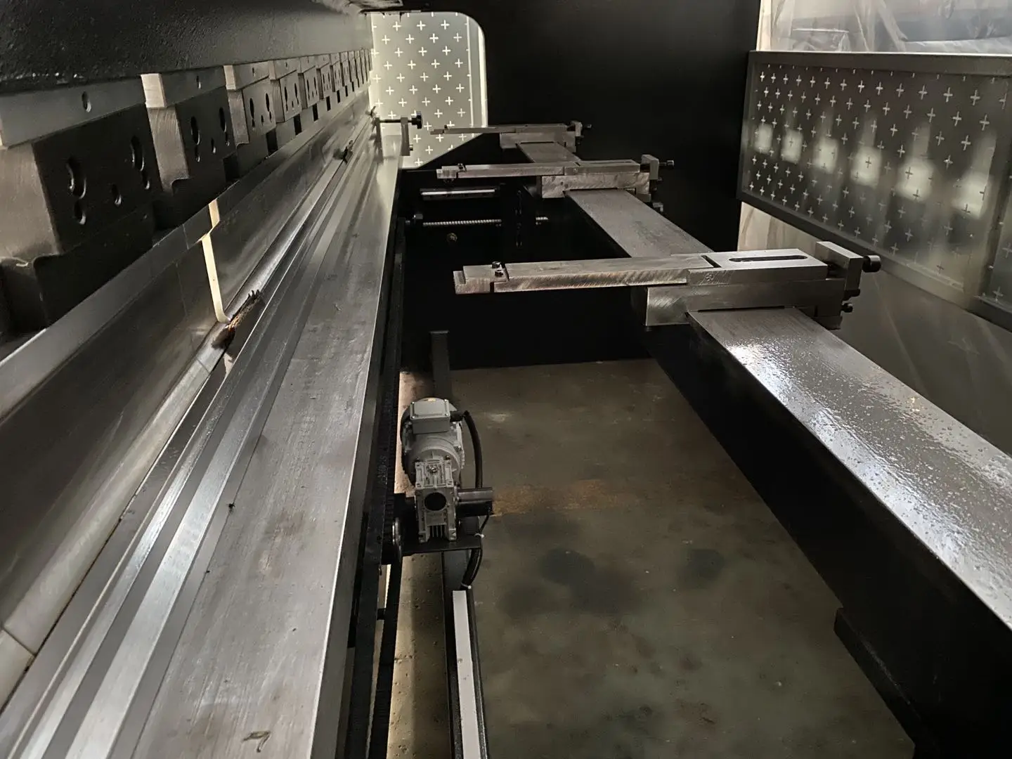 
cheap machinery CNC hydraulic press brake for sale 