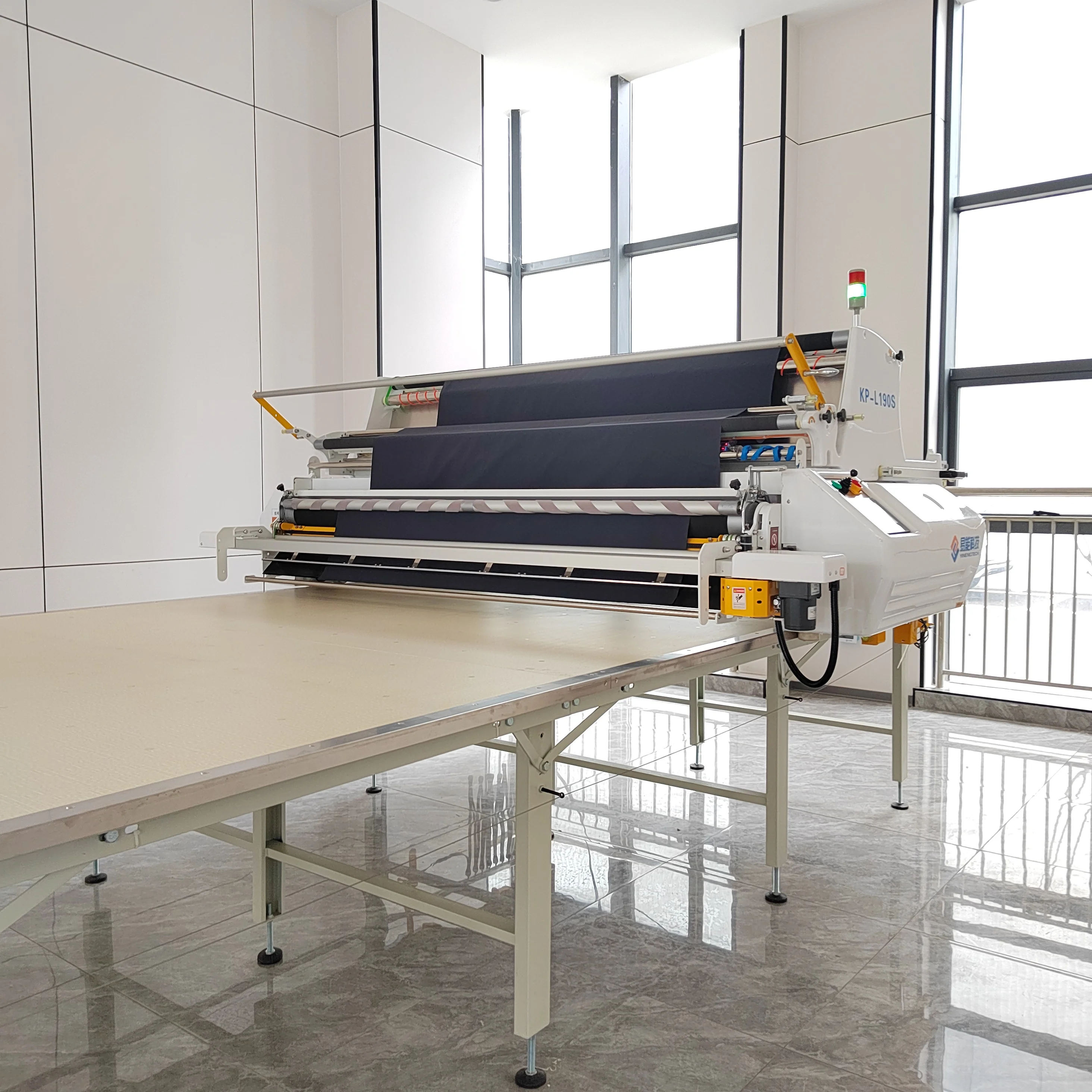 spreader fabric machine automatic fabric spreading machine with fabrics cutting table