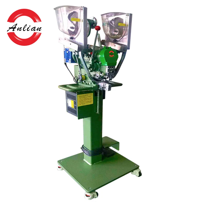 Automatic plastic button attaching machine for face shield