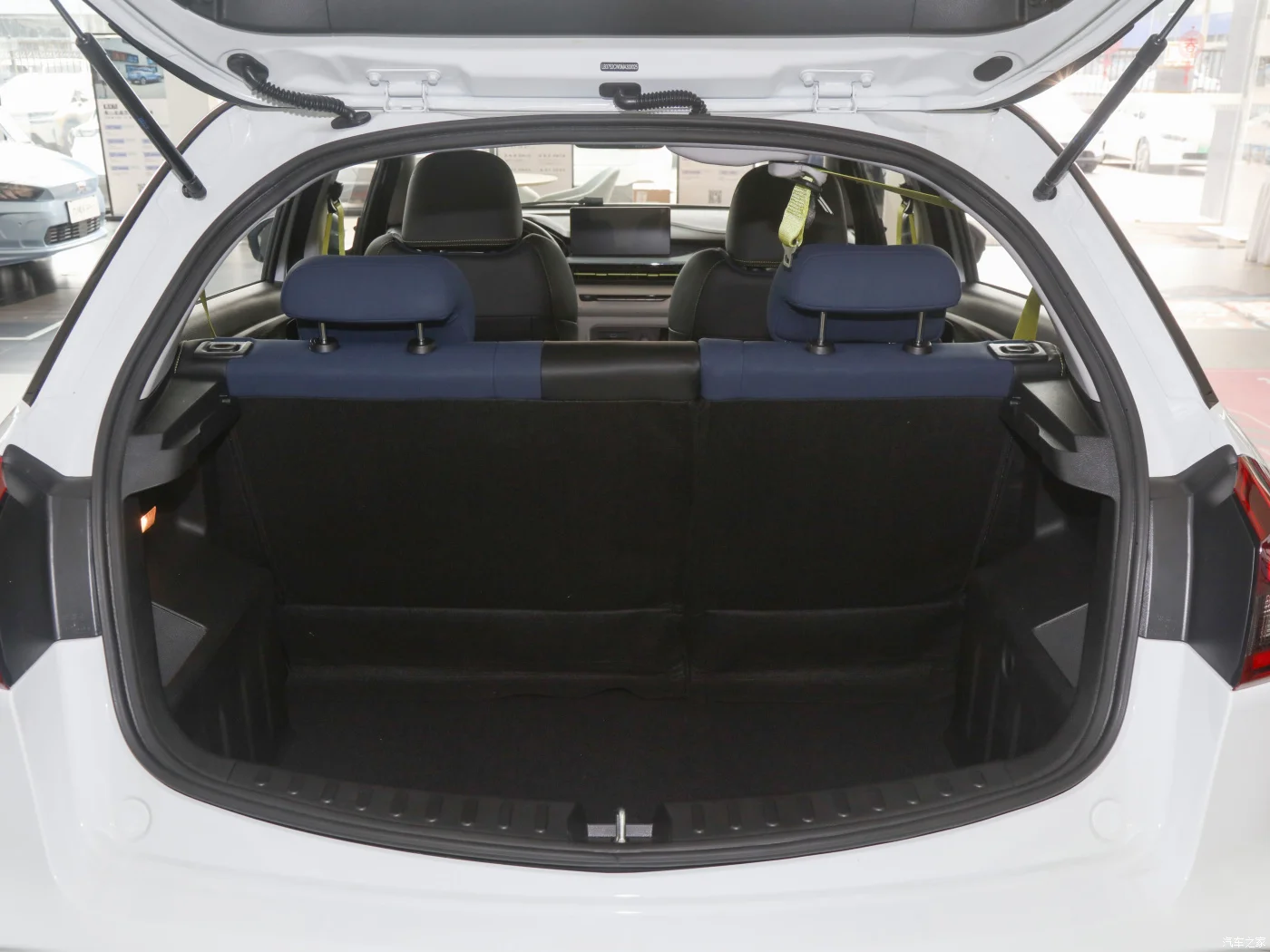 2022 Chinese made cheapest new long range electric car Geel y EX3 with Airbag and ABS system for city use