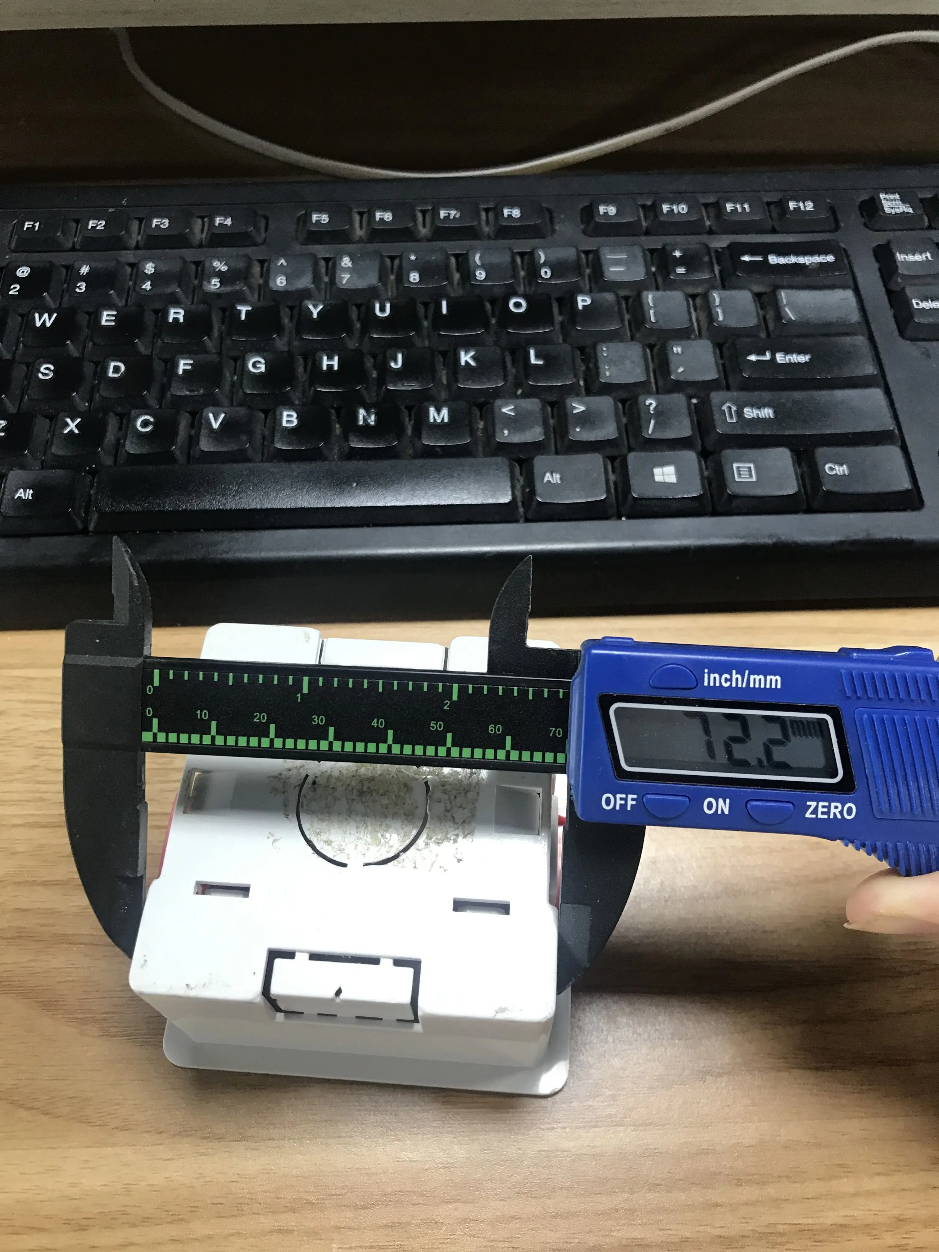 hot sale wooden UK standard high quality plastic  47mm 1 gang round lining box wall switch box lining box