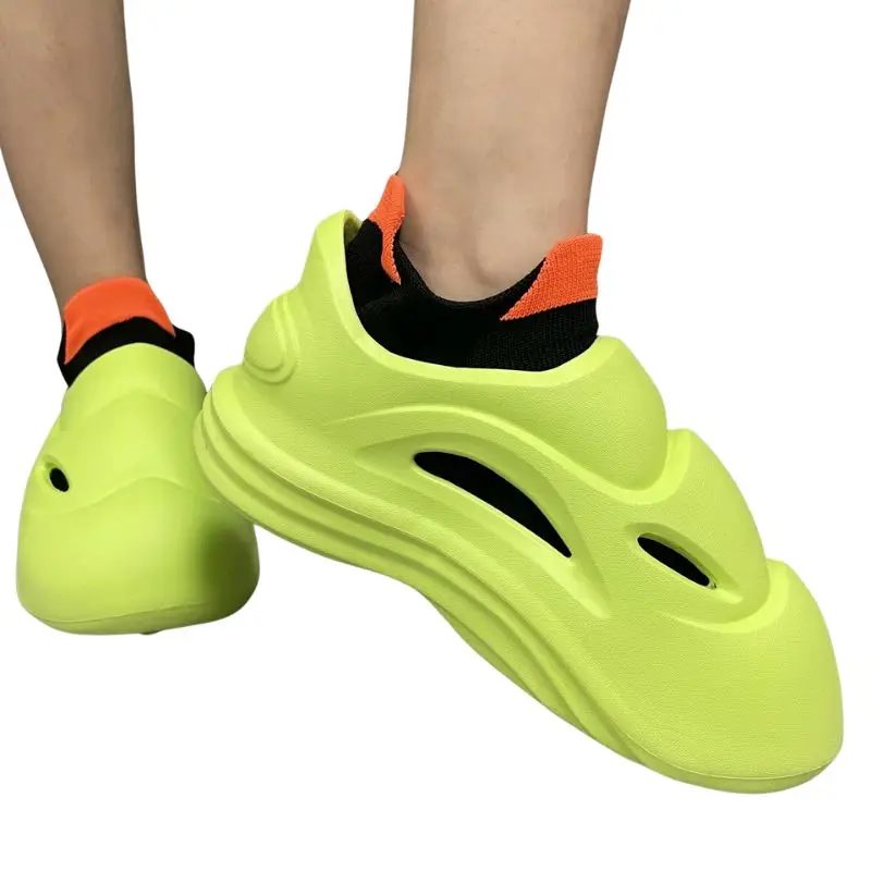 Wholesale EVA slippers for men casual slip on mens sandals beach summer clogs shoes with socks for Women