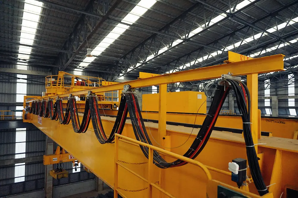 15t Warehouse used Electric Lifting Magnet Crane Double Girder Overhead Crane for Lifting Steel Bars