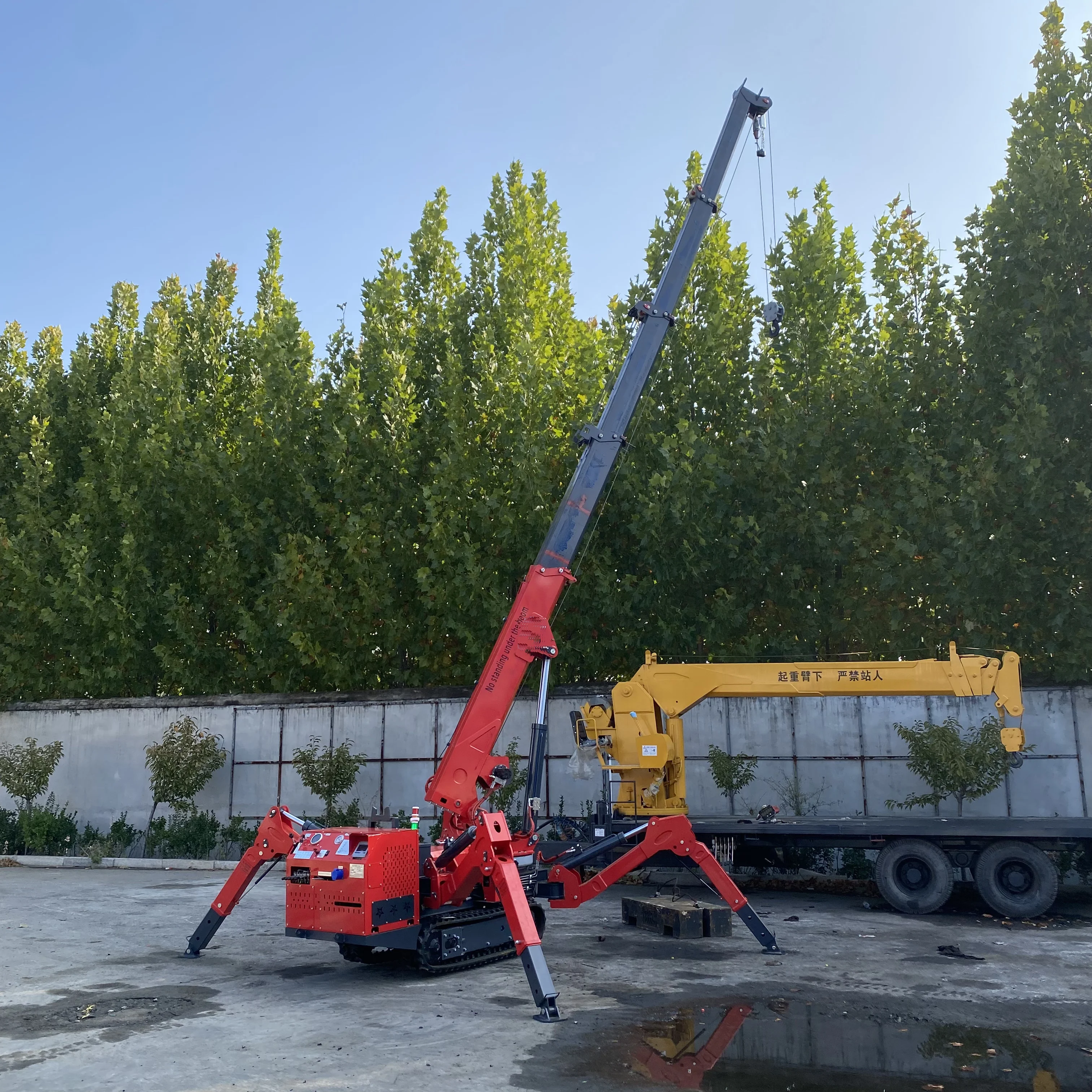 Free Shipping 2024 New Product Small 3t Spider Crane Crawler Diesel Spider Crane With Basket Flying Arm Accessories