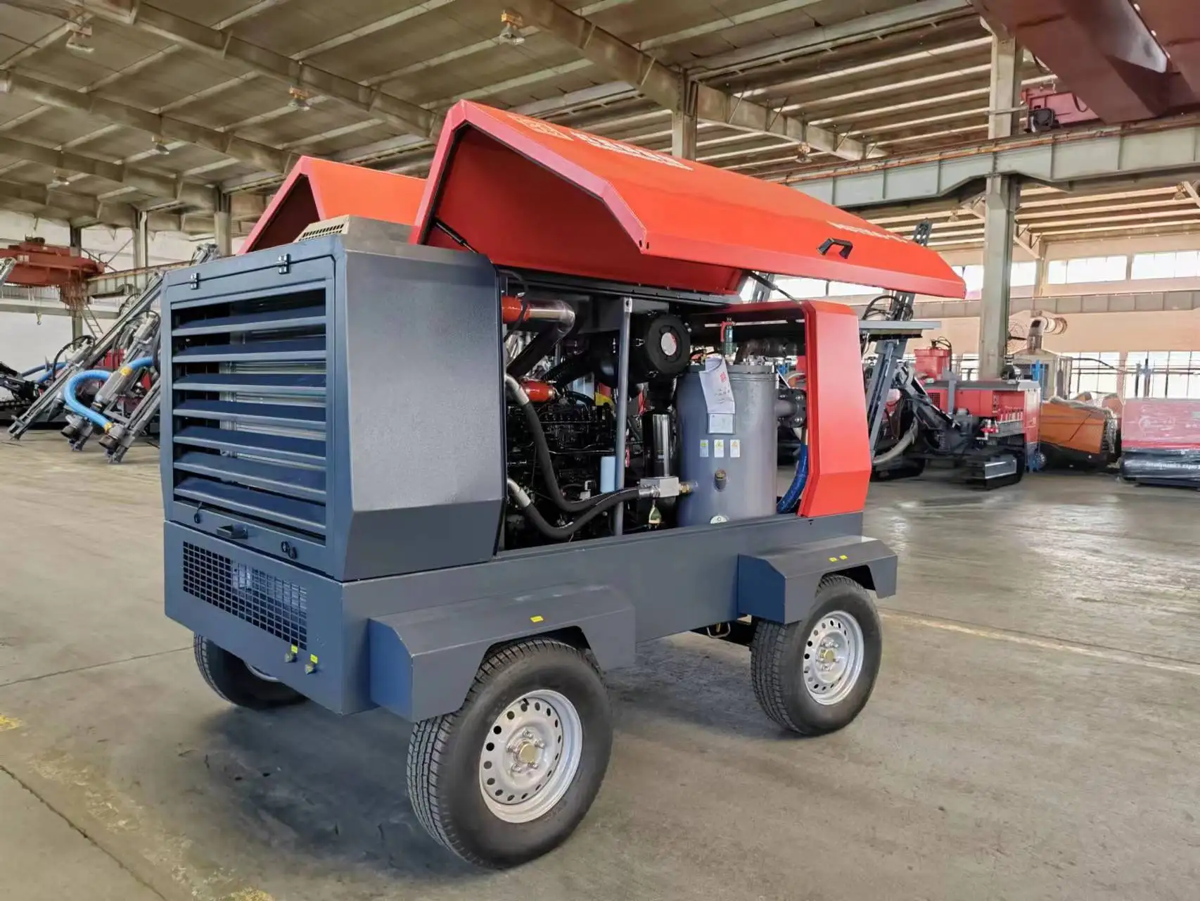 Diesel screw air compressor for water well  drilling machine mining 550cfm 16bar