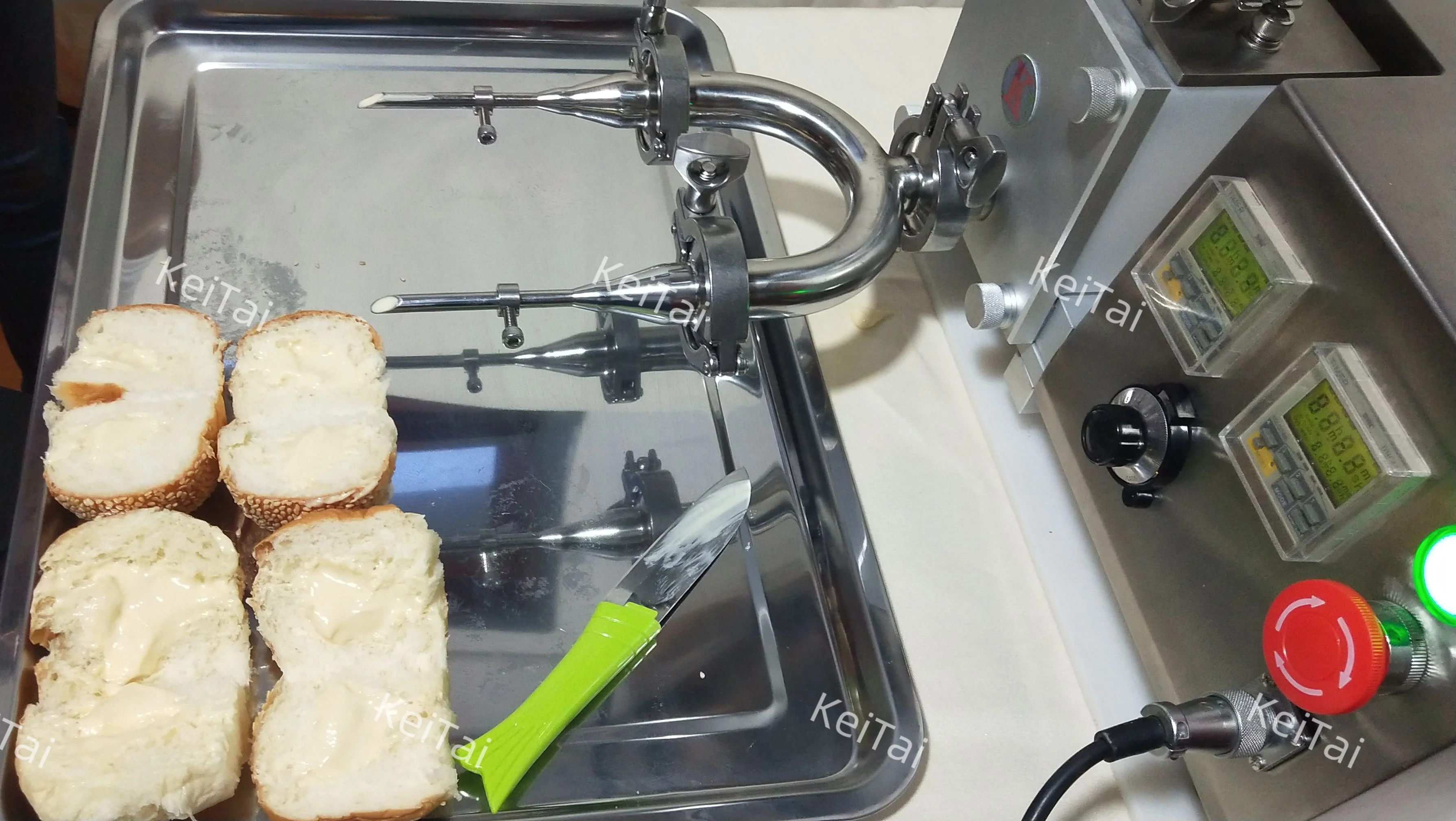 ZD200B Jam Butter Puff Core  Injection  Bread Filling Machine Used for Biscuit Bread Pastry with Different Head Options