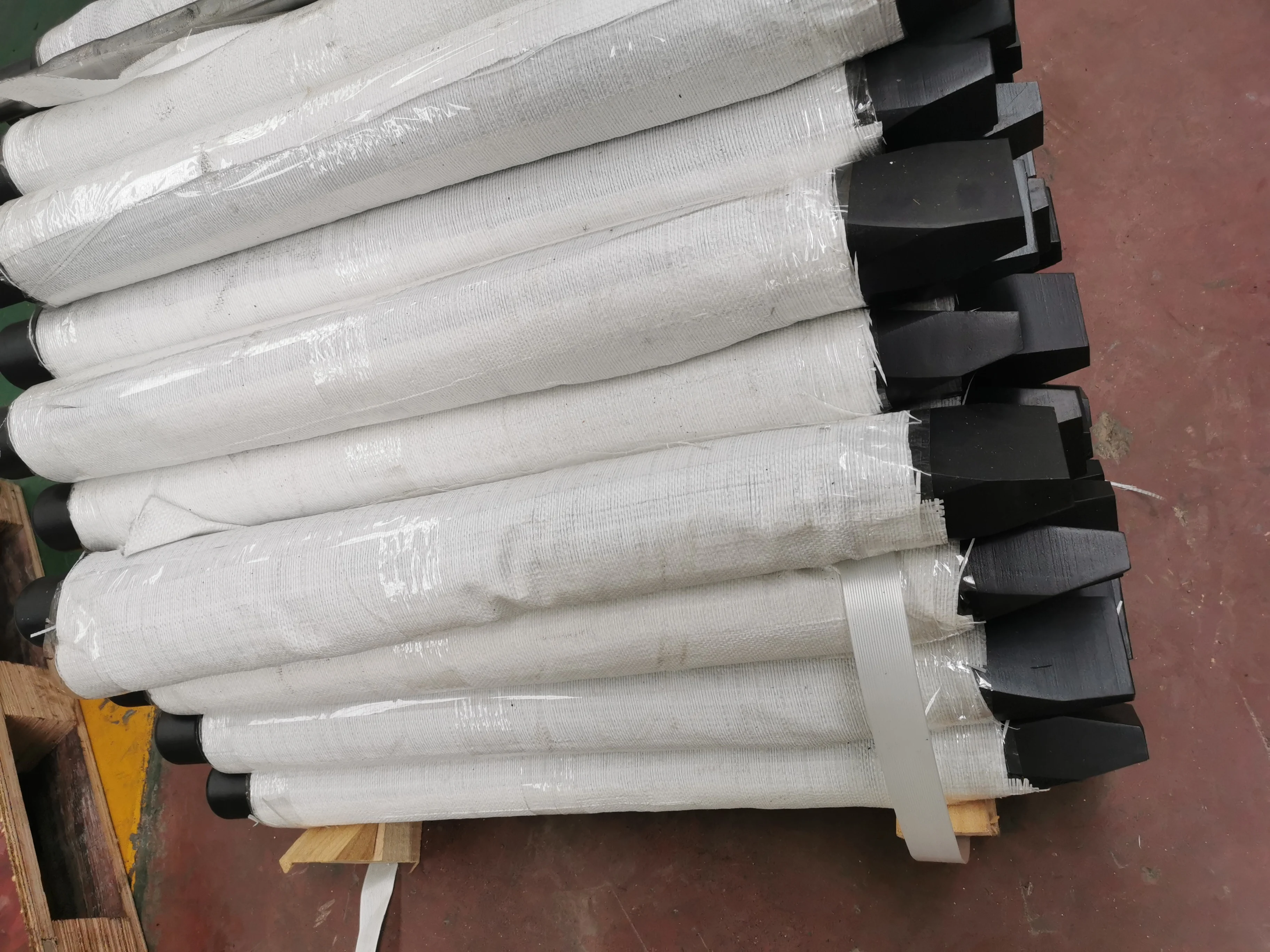 Stable Quality Hydraulic Breaker Hammer Excavator Rock Breaker Chisel diameter of 45mm SB20