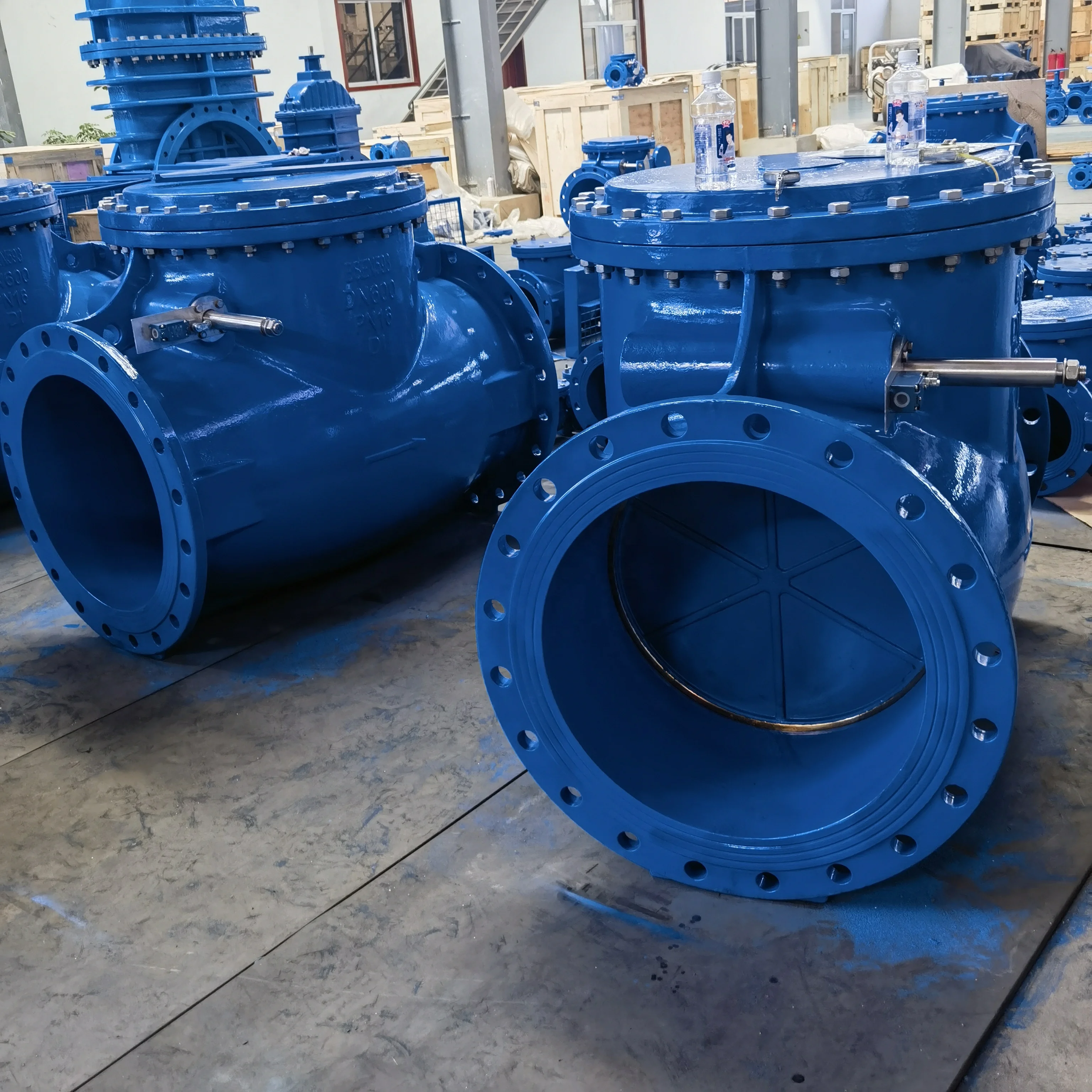 Non Return Iron Swing Check Valve High Pressure Check Valve DN600 with Counterweight Limit Switch