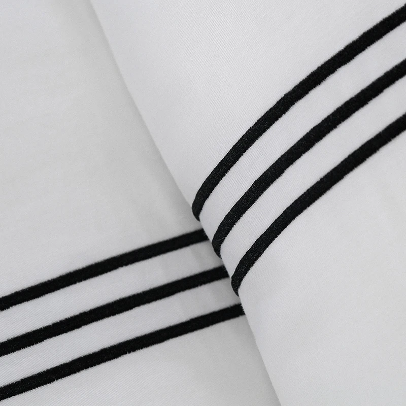 Luxury Wholesale Eliya Factory Embroidery Quilted Cotton Bedspread Hotel Bedding Set Bed Sheets