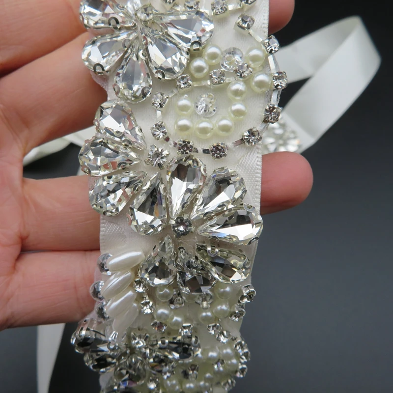 
New Design Pearl Crystal Beaded Bridal Sashes Rhinestone Applique Wedding Belts for Bride Bridesmaids Formal Dress 