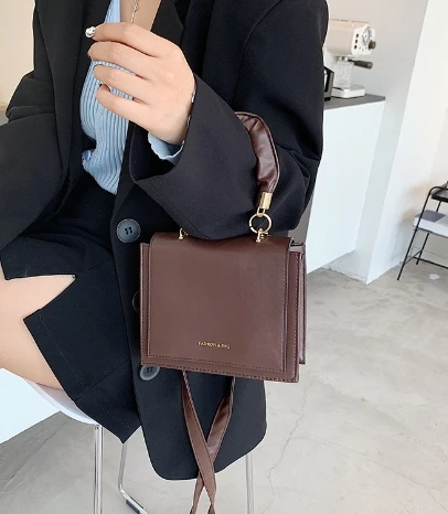 2024 New Women s Shoulder Bag Fashion Handbag with Large Capacity for Commuting and Student Use