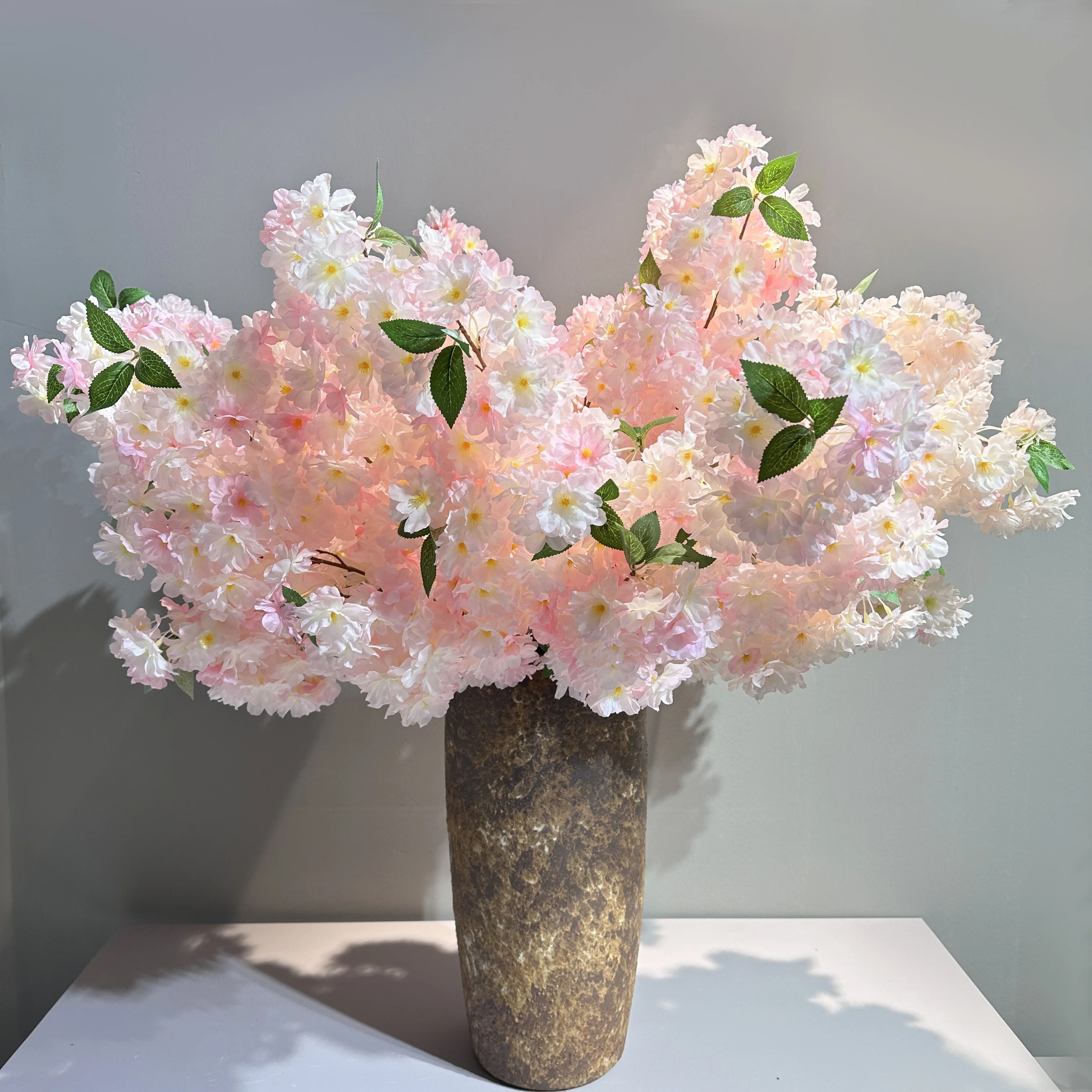Hot sale  Artificial Pink Bulk Cherry Blossom Artificial Trees Flower Single Velvet Red Rose for wedding decoration