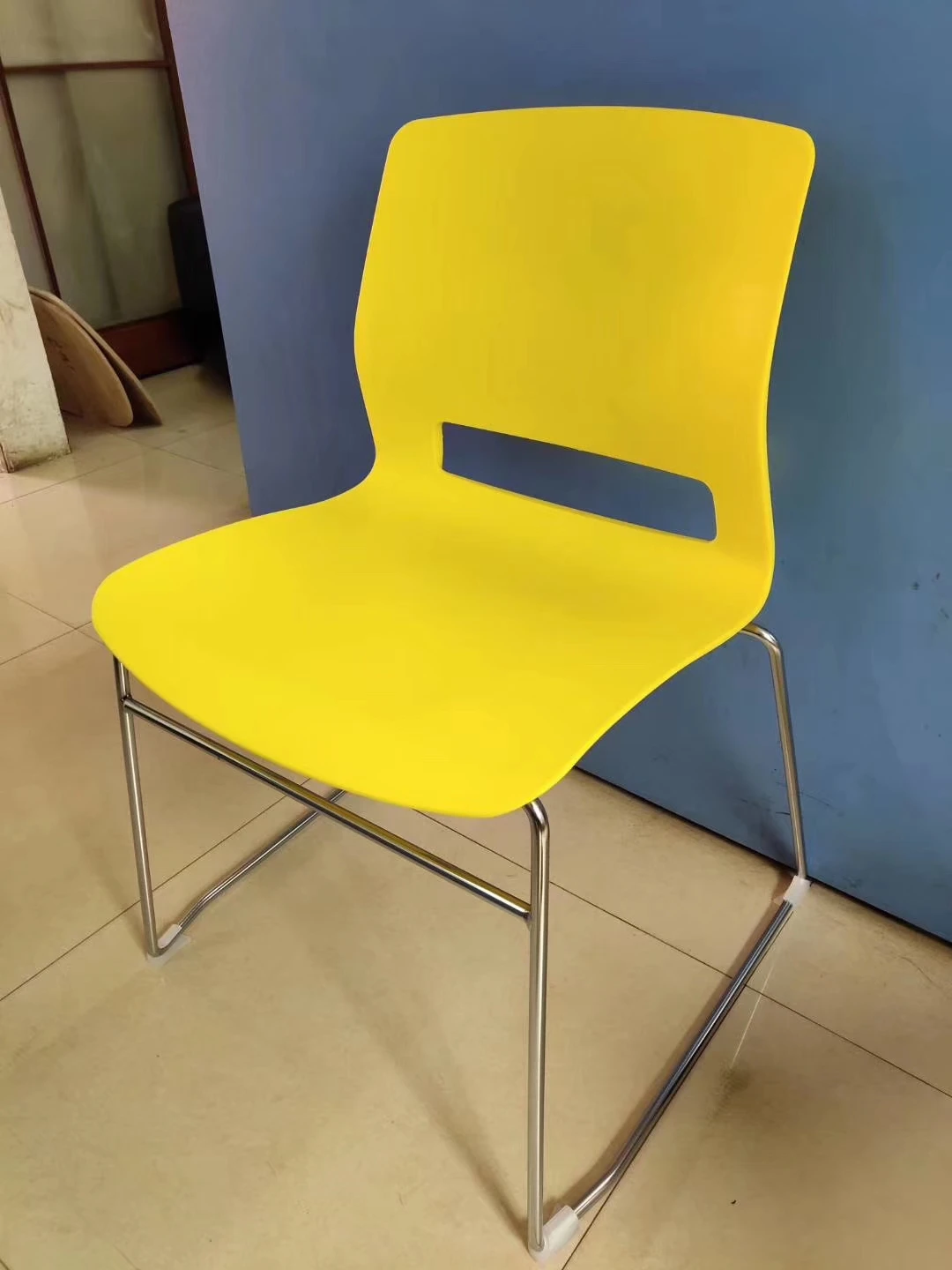  842-3C Hot sale chair 12mm thickness solid steel plating Stackable office staff
