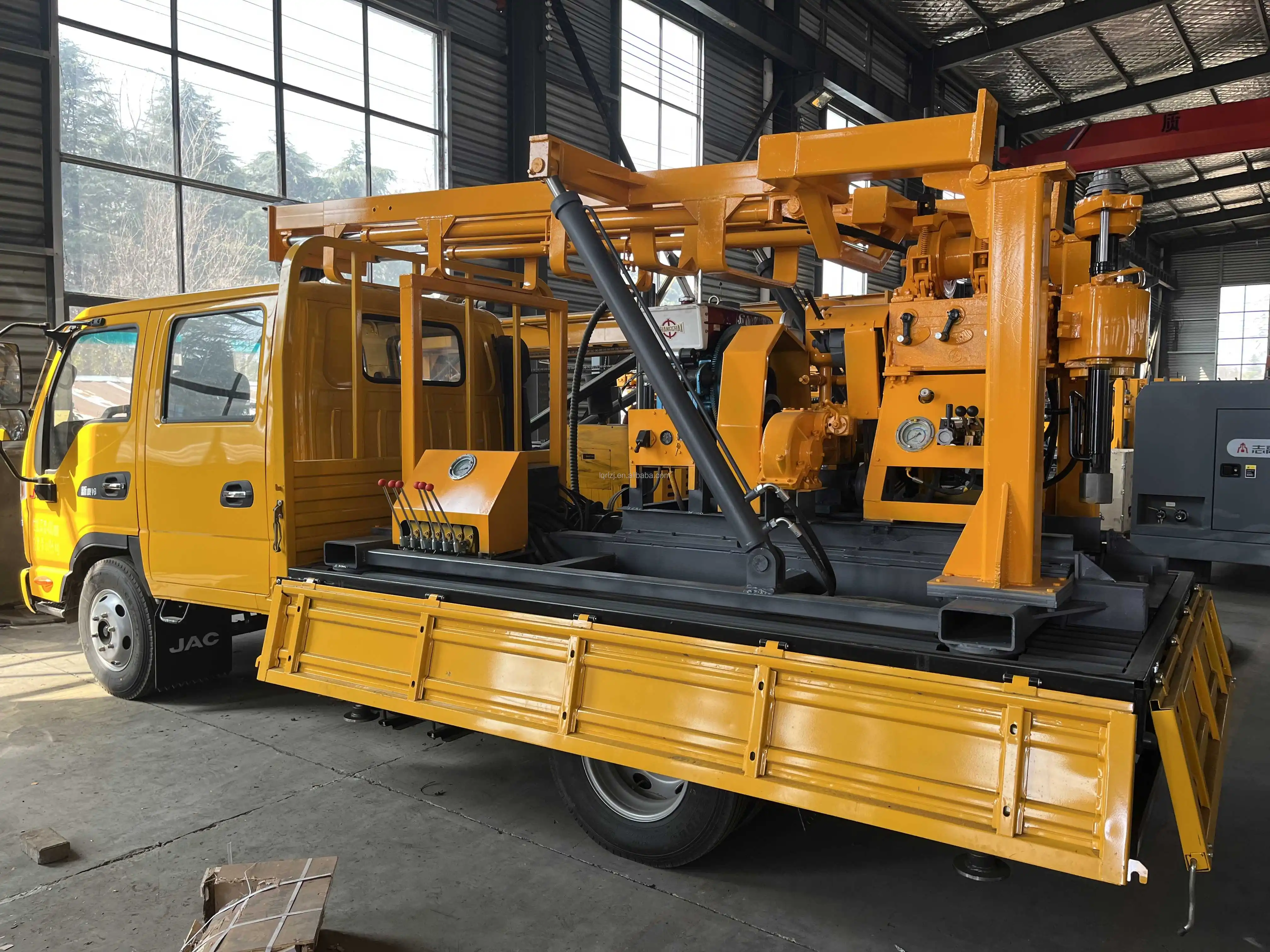 200 meters water wells drill rig truck rotary truck mounted drilling rig for sale