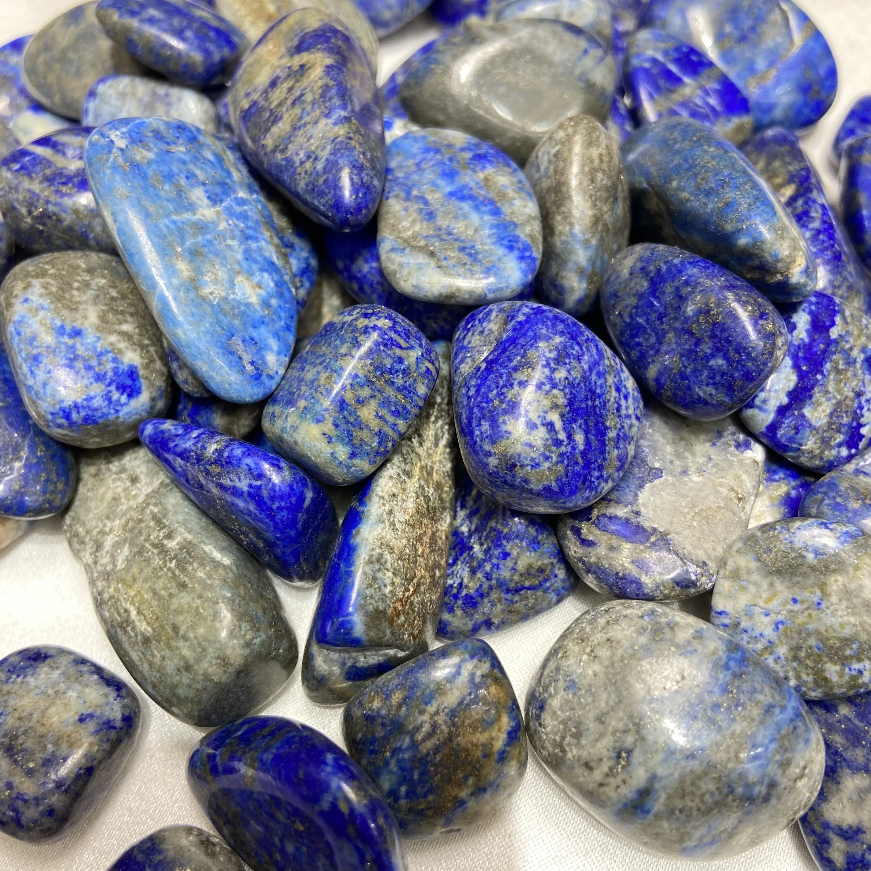  Оптовая продажа кристалл исцеления кварца lapis для использования в украшения домов или аквариумов