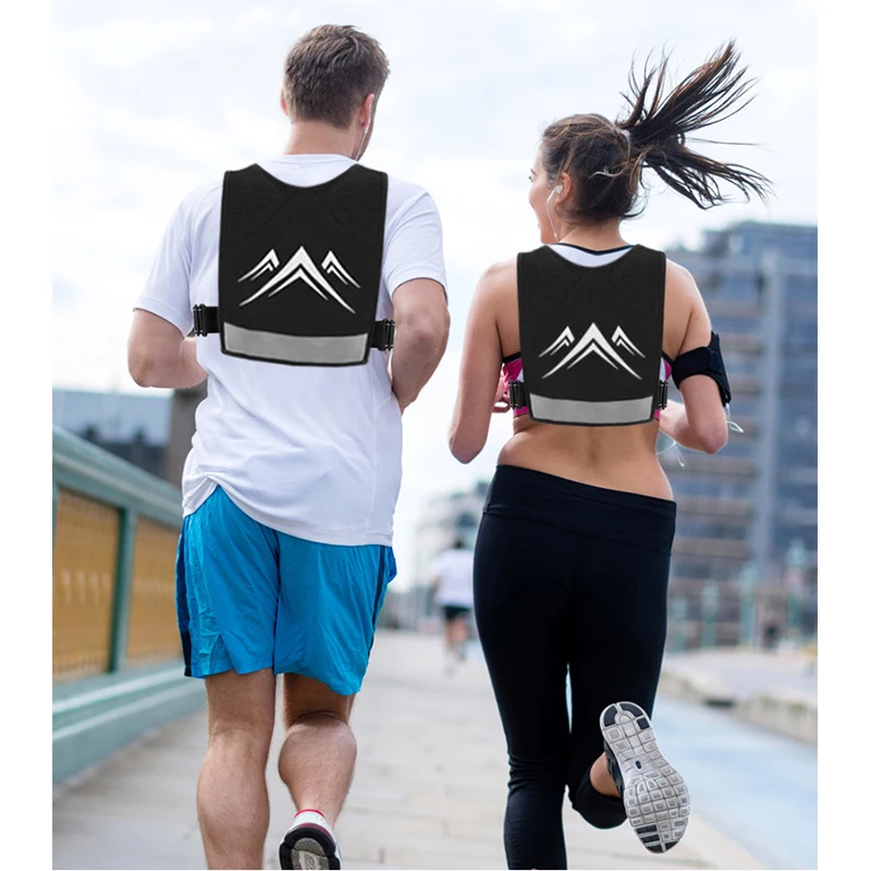 Sports hydration vest water bottle bag trending outdoor cycling lightweight running vest for men and women with water bottle